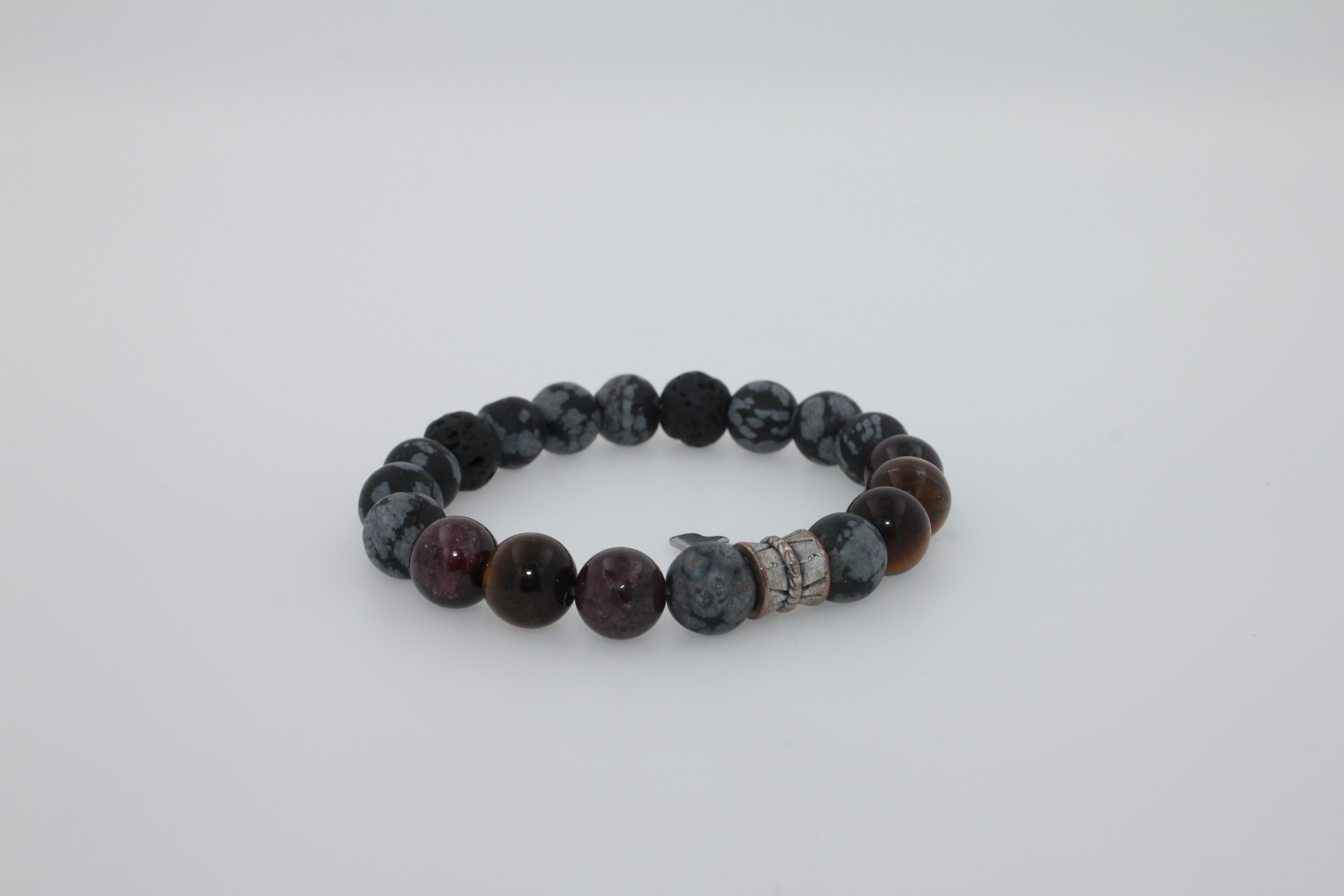 Stretchy Statement-Armband aus schwarzem Achat und runden Edelsteinen mit Chakra-Perlen (Art déco) im Angebot