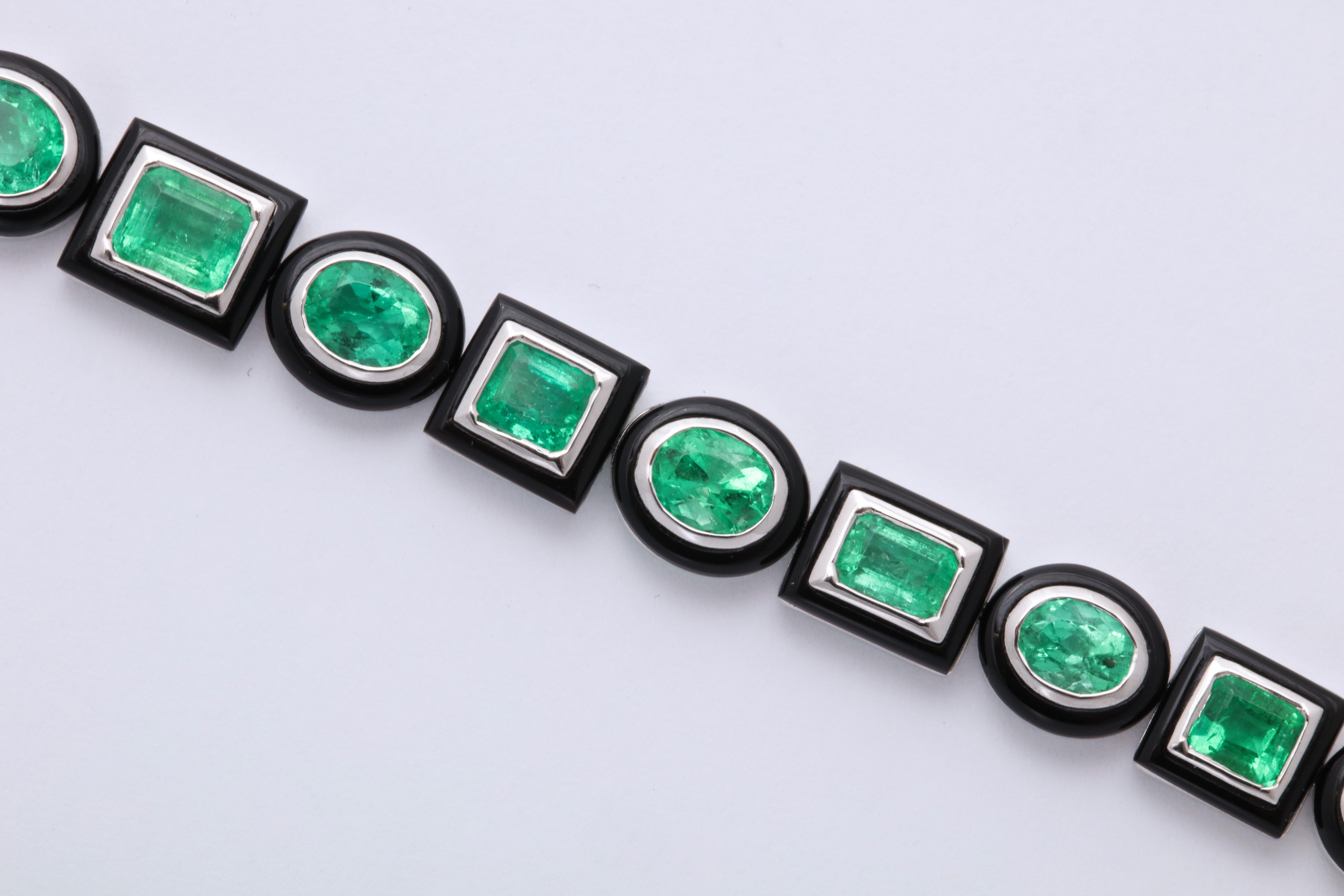 Black Agate Fancy Shape Emerald Gold Bracelet 1
