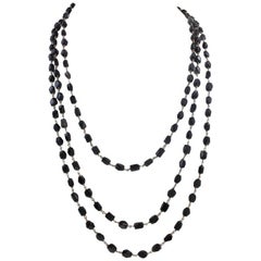 Collana di agata nera.