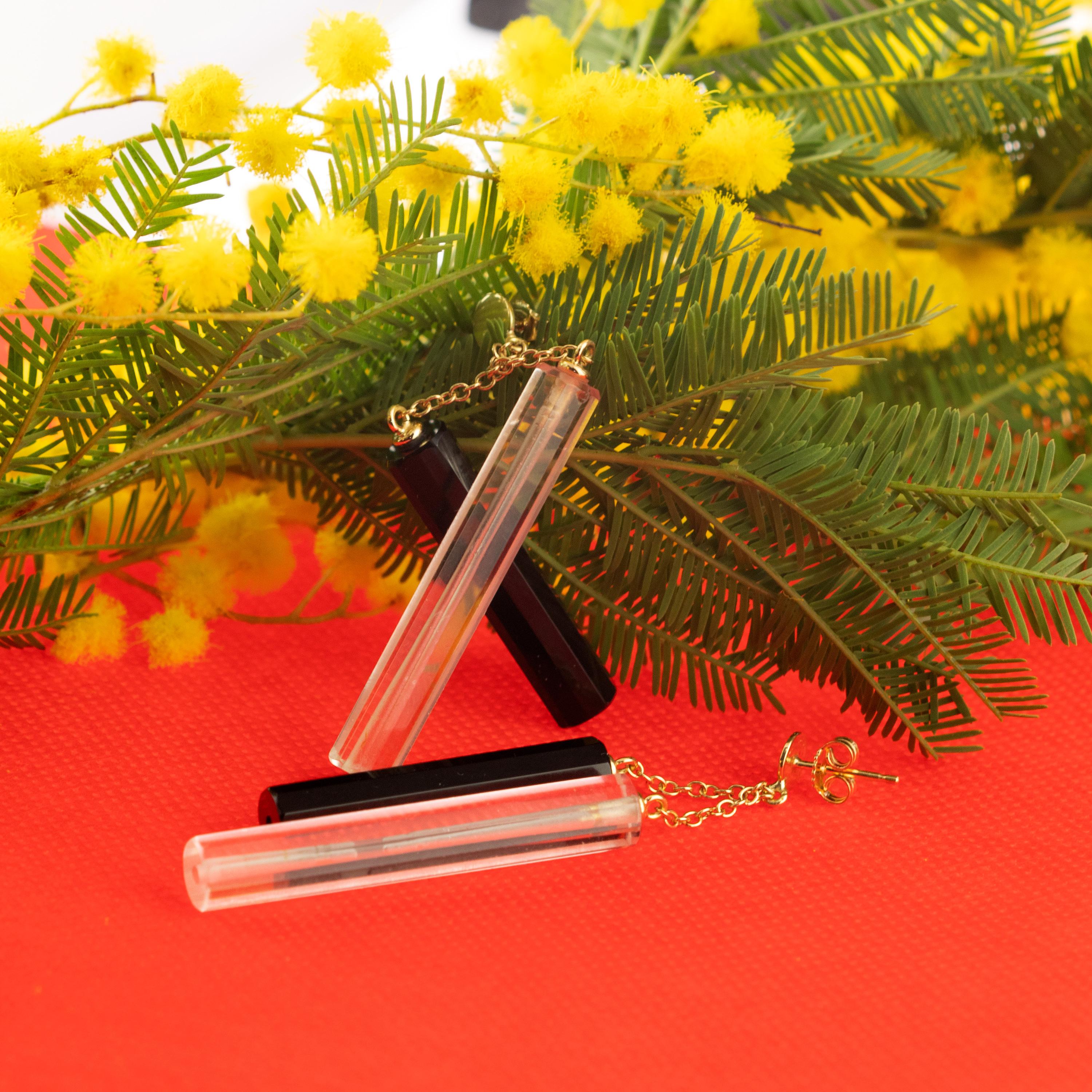 Tubi di cristallo di rocca di agata nera in oro giallo 18 carati Orecchini pendenti in vendita 2