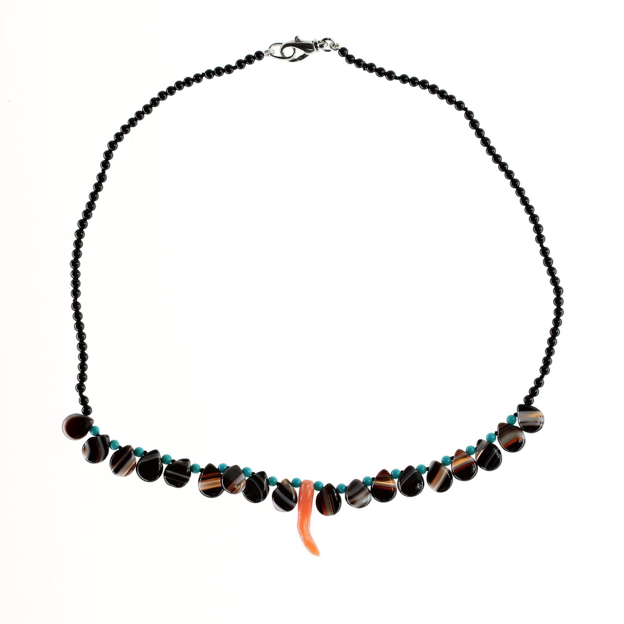Black Agate Turquoise Horn Red Coral Pendant Handmade Chic Boho Beaded Necklace In New Condition For Sale In Milano, IT