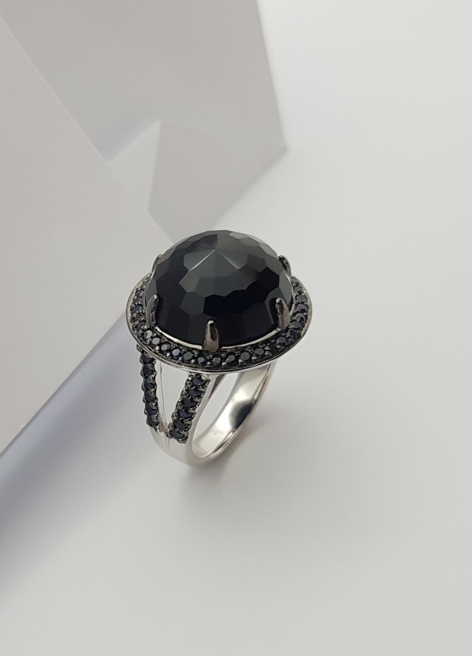 Black Agate with Black Sapphire Ring Set in 18 Karat White Gold Settings For Sale 7