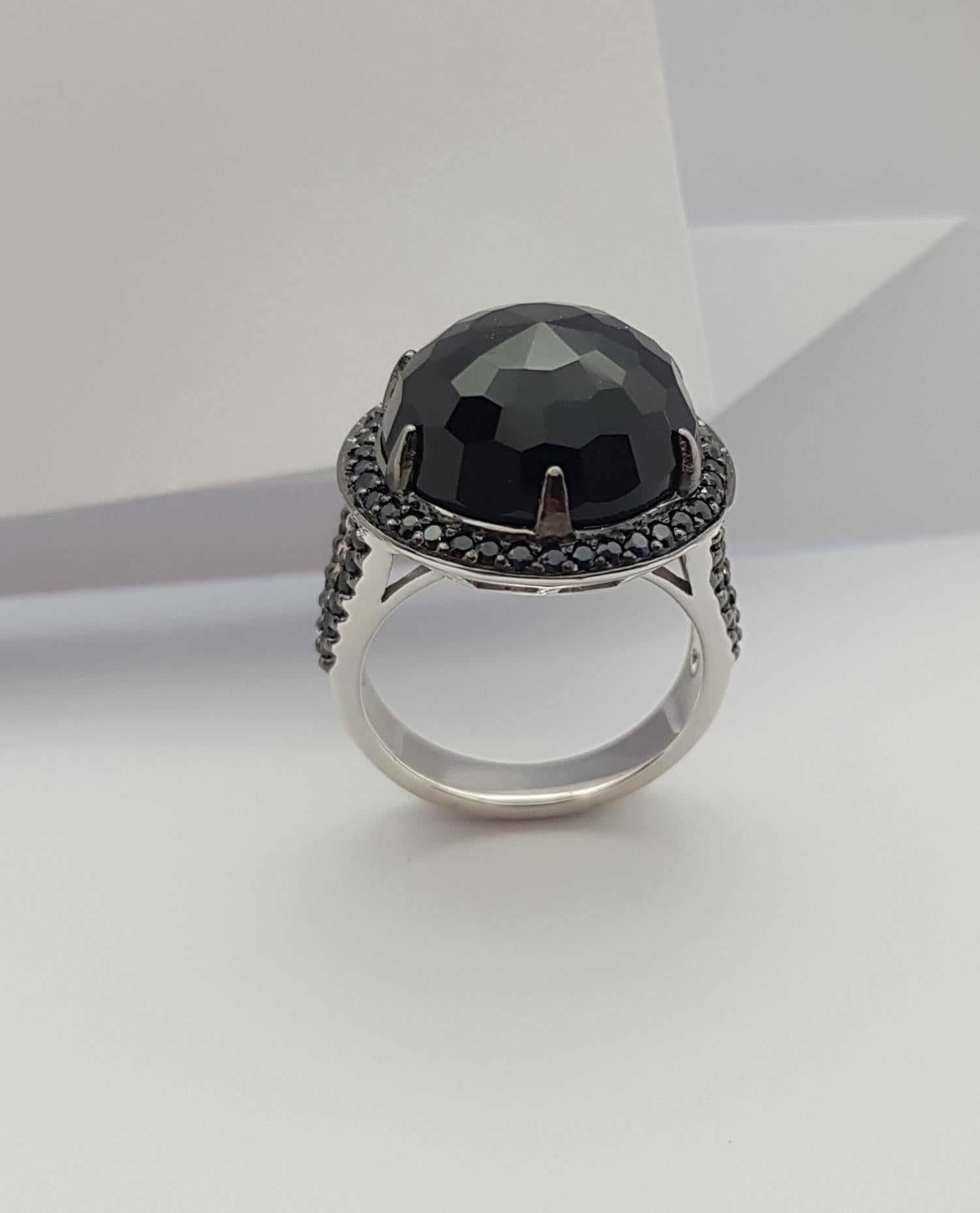 Black Agate with Black Sapphire Ring Set in 18 Karat White Gold Settings For Sale 8