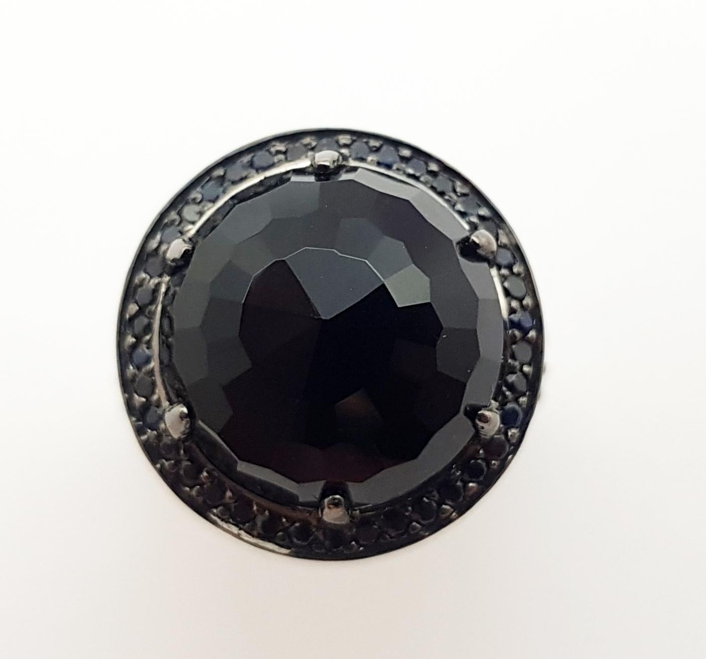 Black Agate with Black Sapphire Ring Set in 18 Karat White Gold Settings For Sale 3