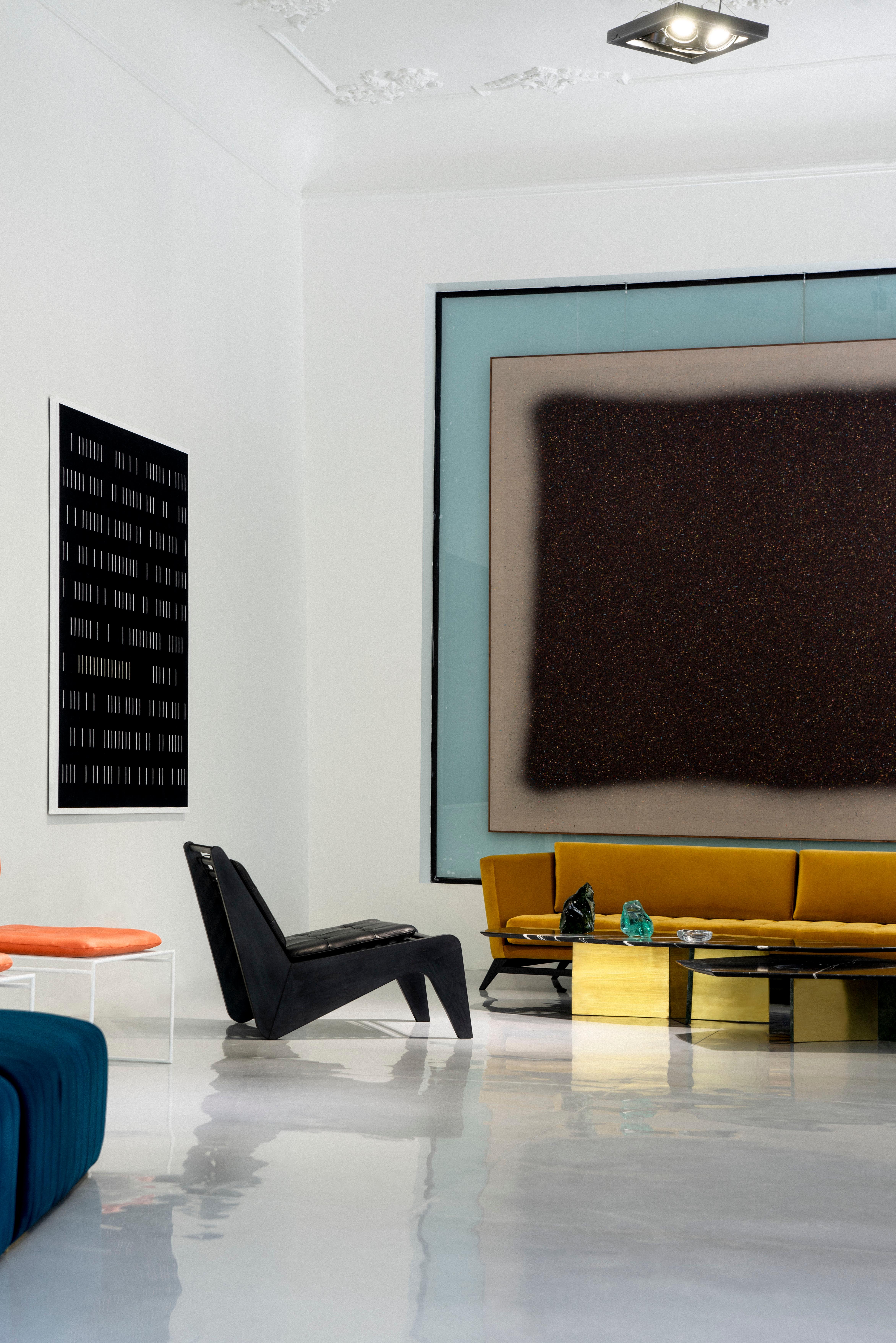 Contemporary Black Ala Lounge Chair by Atra Design