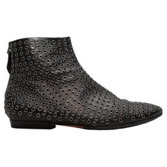 Alaia nero, stivaletti in pelle impreziositi da occhielli, misura 36,5