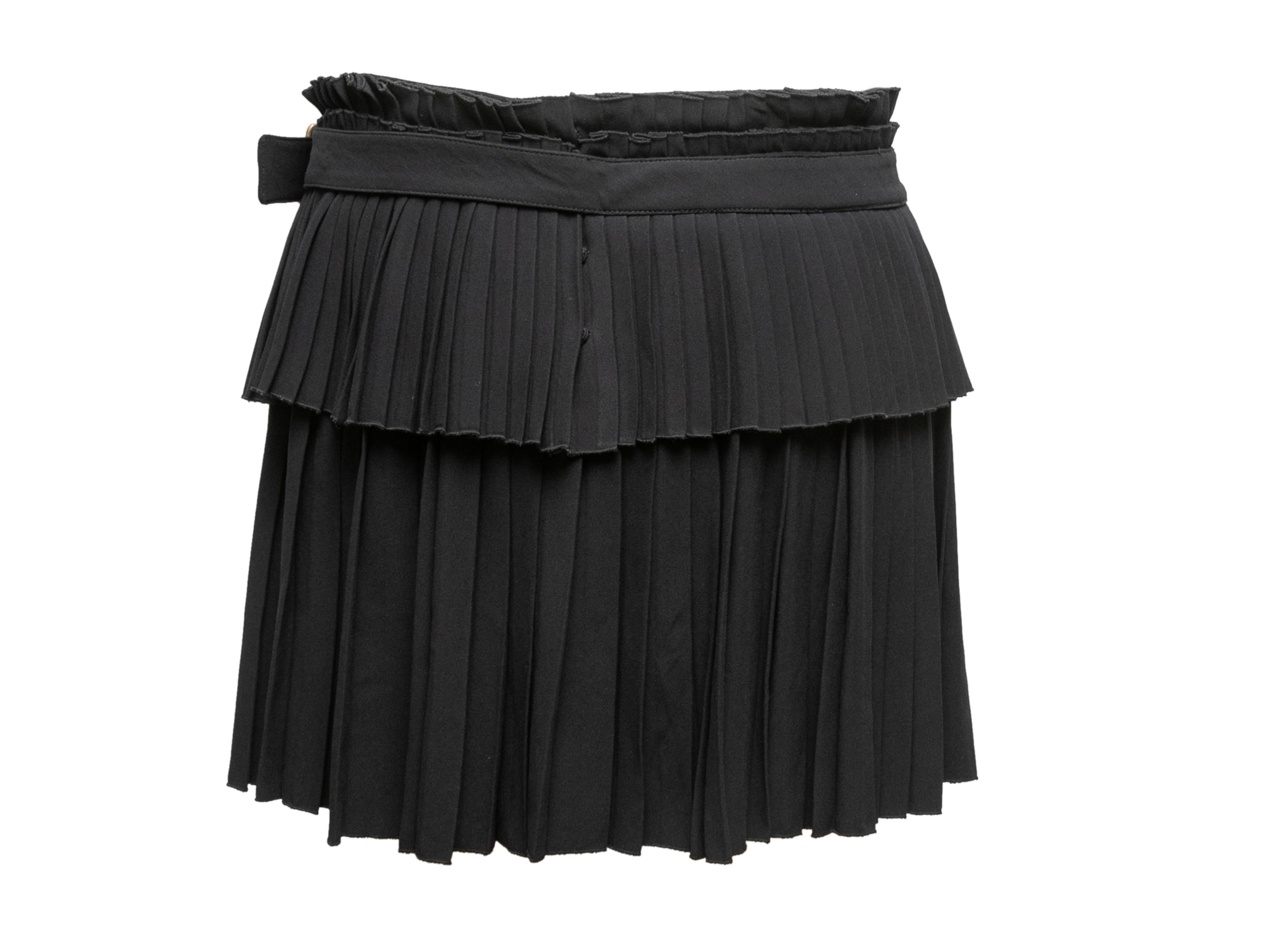 Black Alexander McQueen Pleated Buckle Mini Skirt Size IT 38 In Good Condition For Sale In New York, NY