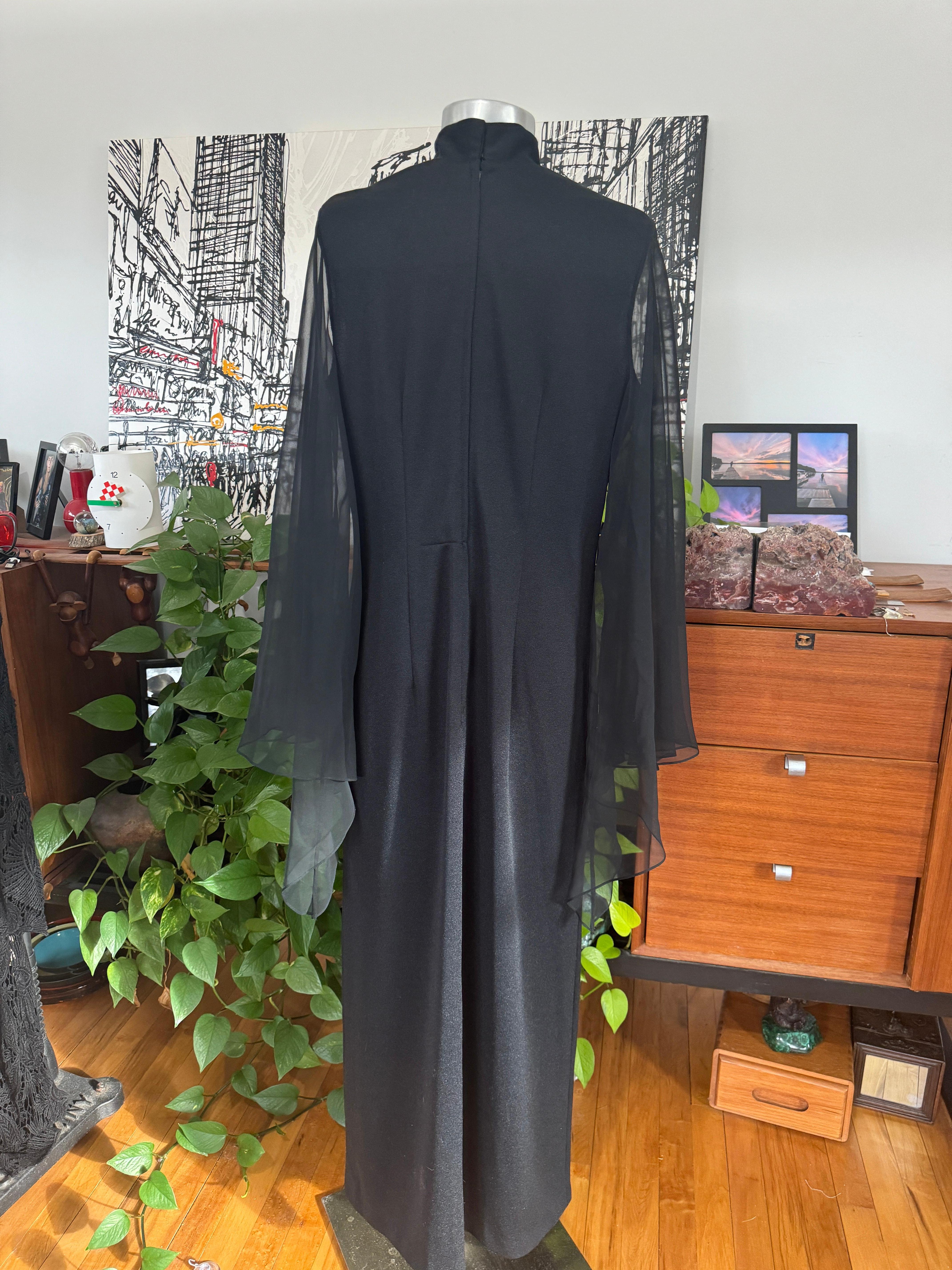 Maxivestido asiático negro ALFRED SHAHEEN Años 70 en venta 6