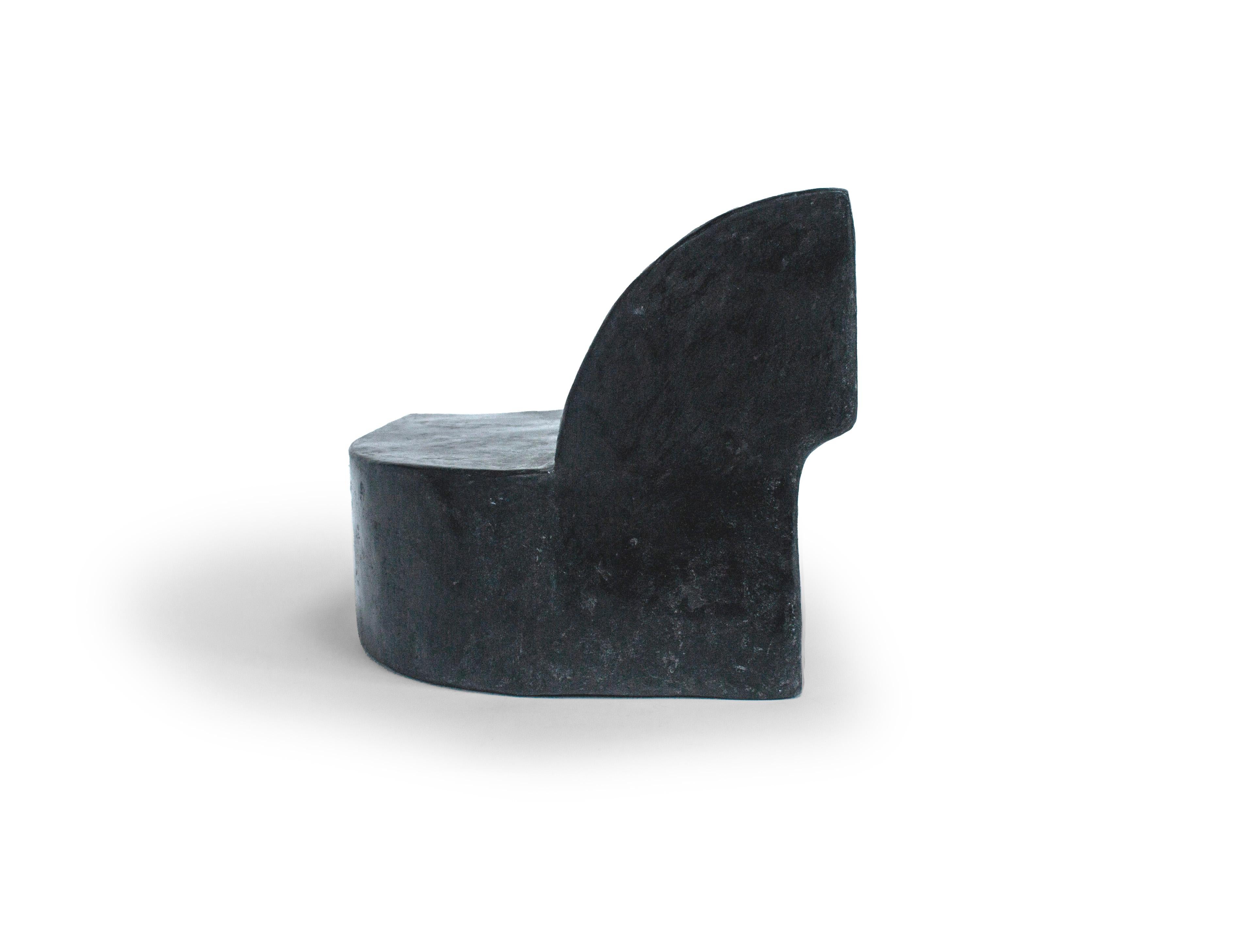 Inglese Black Alongside Out Scultura realizzata a mano da Rachael Heritage in vendita