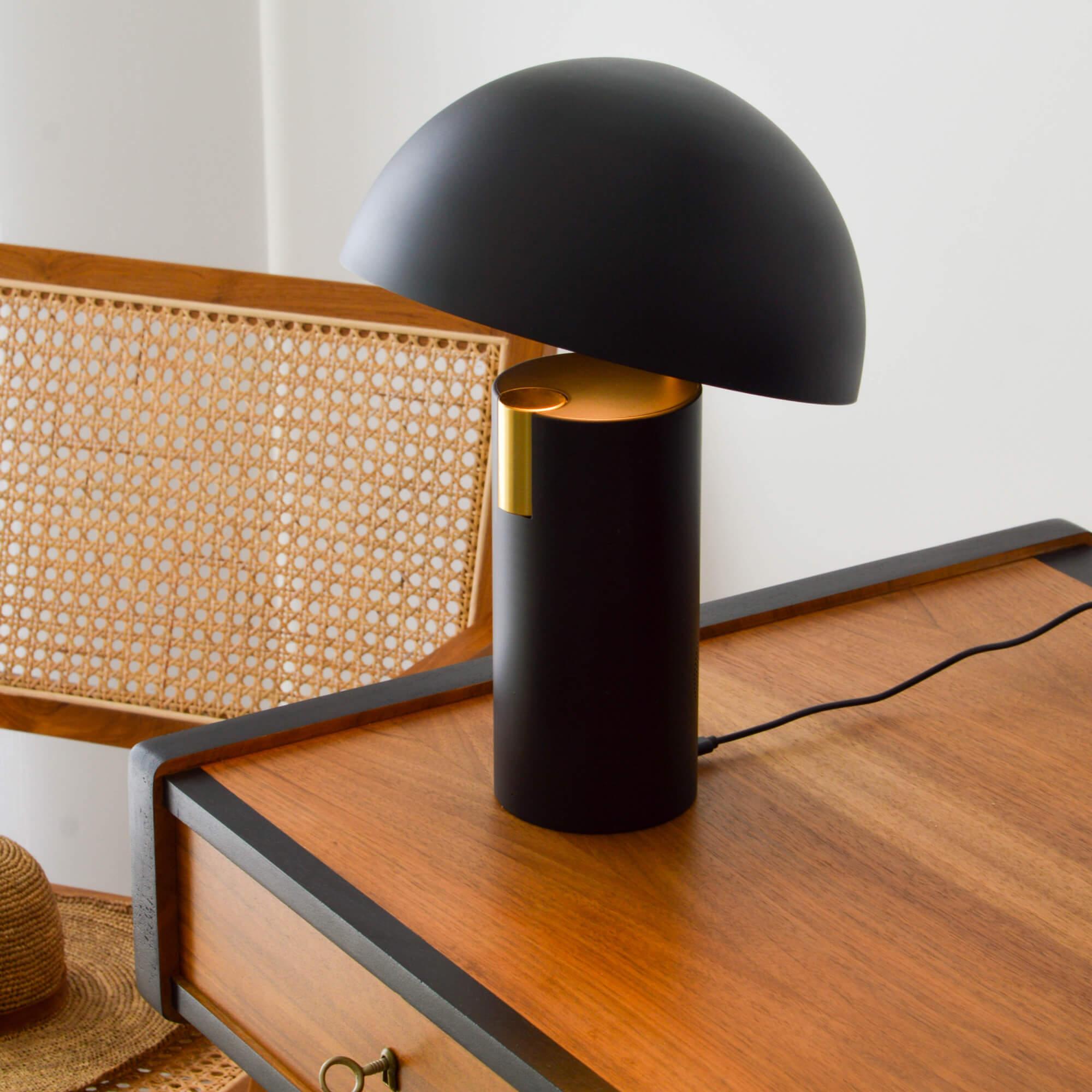 Black Alto Lamp by JAUNE STUDIO In New Condition For Sale In Geneve, CH