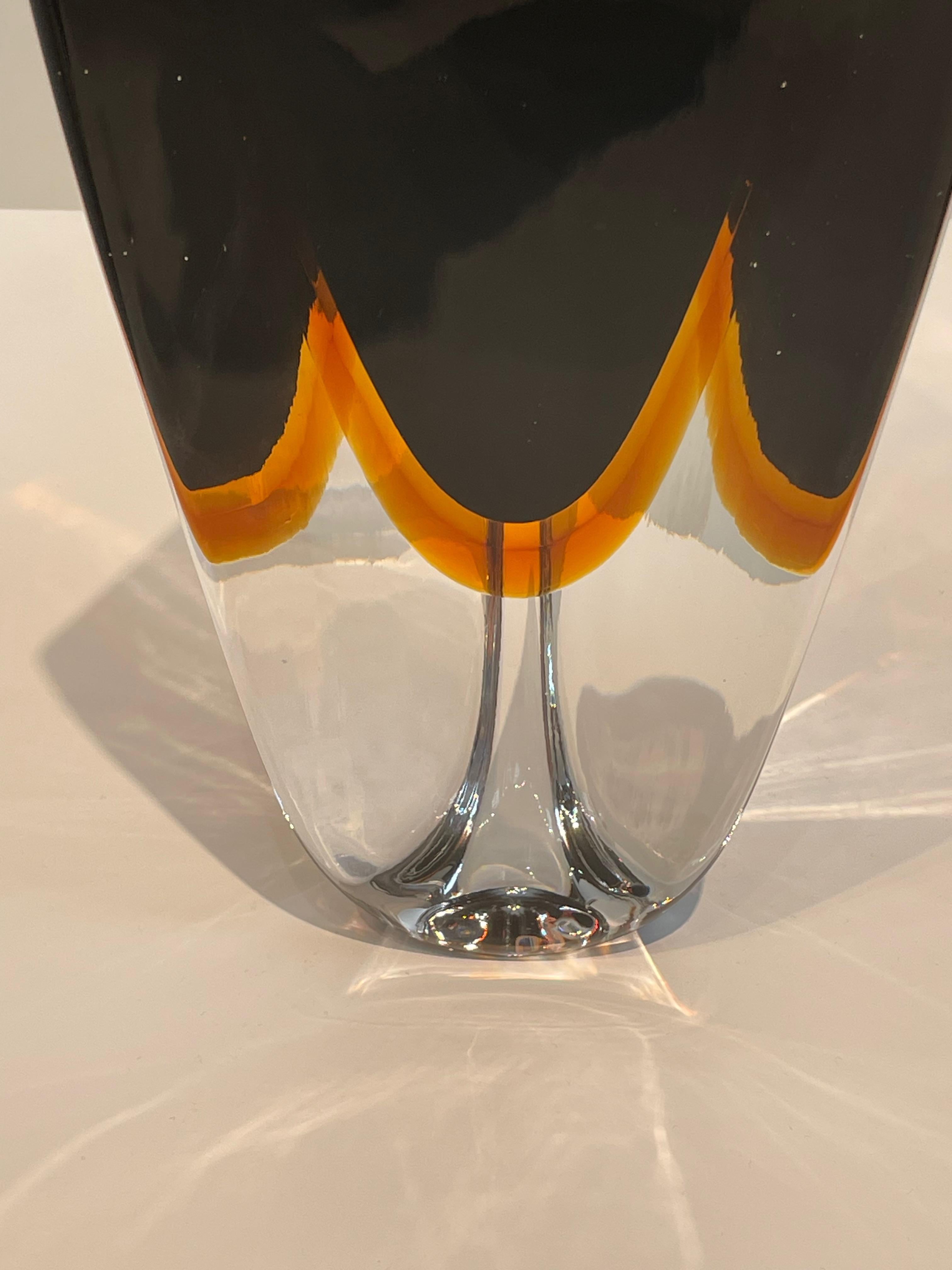 Vaso di vetro nero e ambrato, Brasile, Contemporary In condizioni Nuovo in vendita a New York, NY