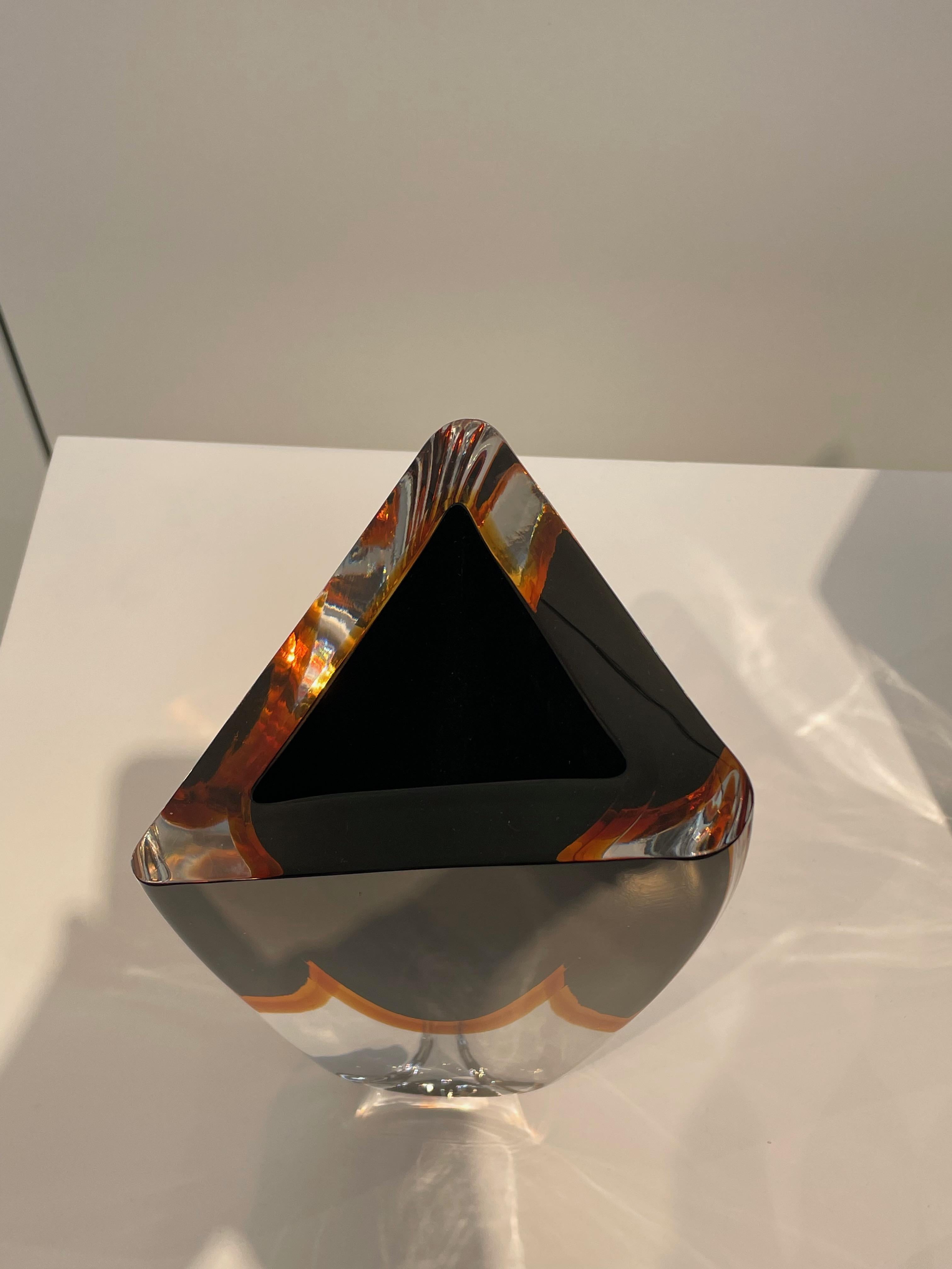 Vaso di vetro nero e ambrato, Brasile, Contemporary in vendita 1