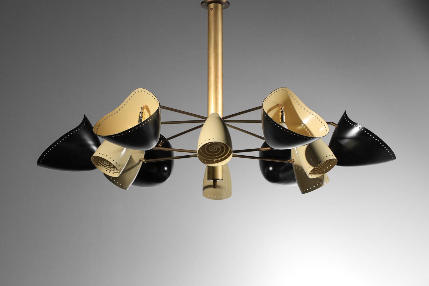 Lampadario moderno in stile anni '60, nero e beige, in ottone e metallo laccato in vendita 10