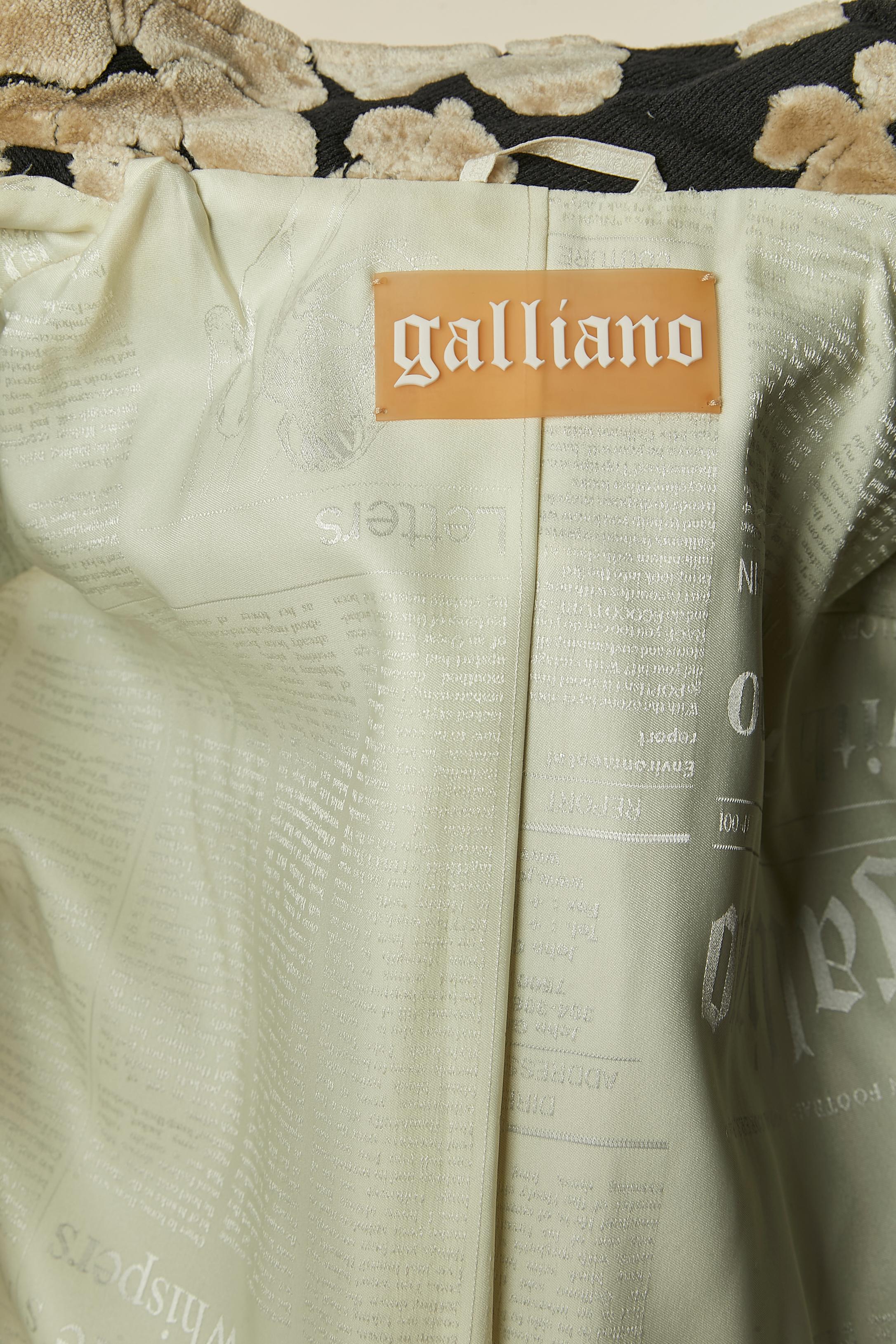 Black and beige single breasted tapestry coat GALLIANO For Sale 5