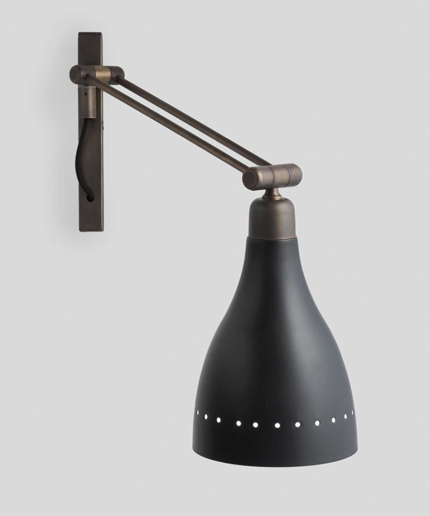 Black and Brass Modern Sconce, Italy, 21st Century 1