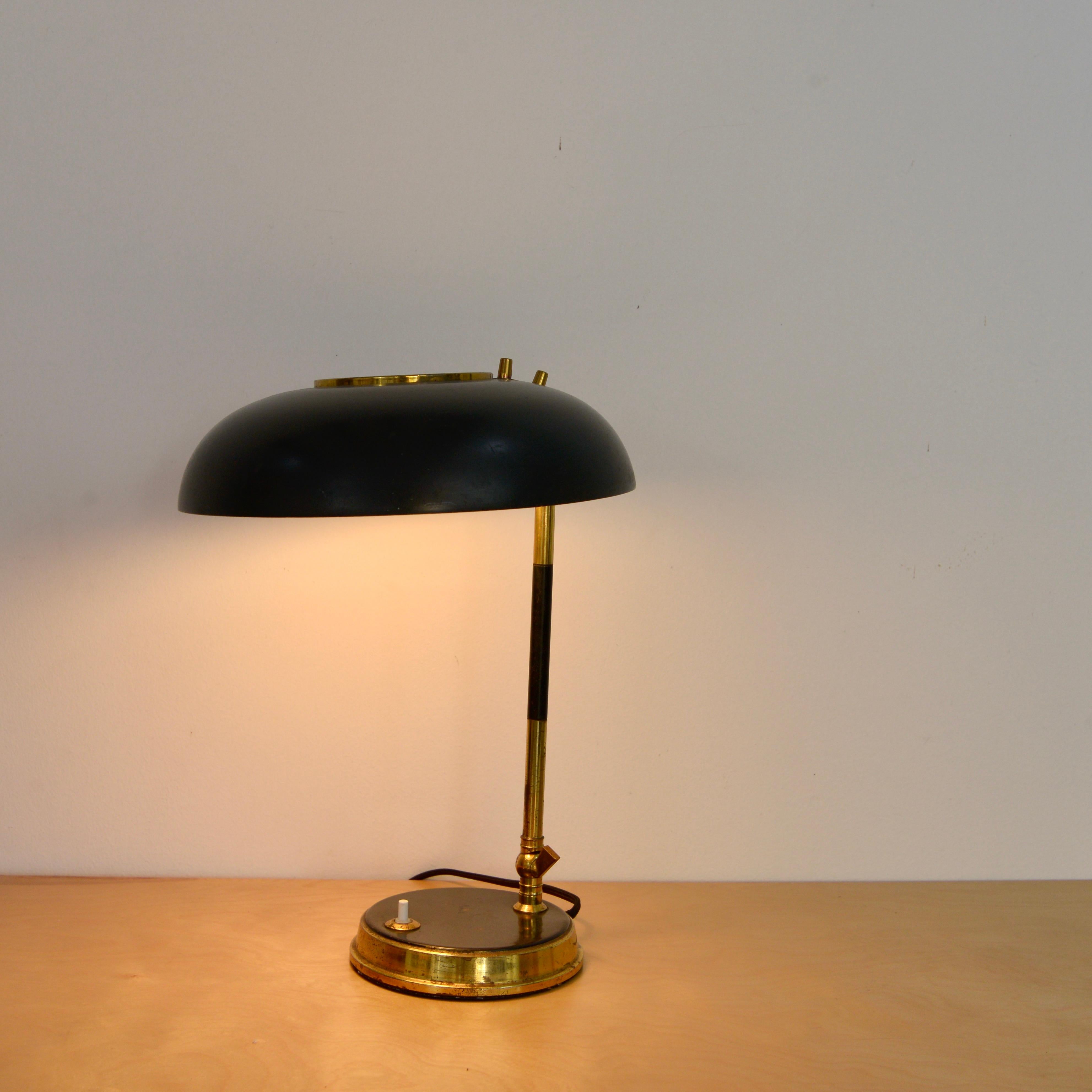 Black and Brass Oscar Torlasco Table Lamp 2