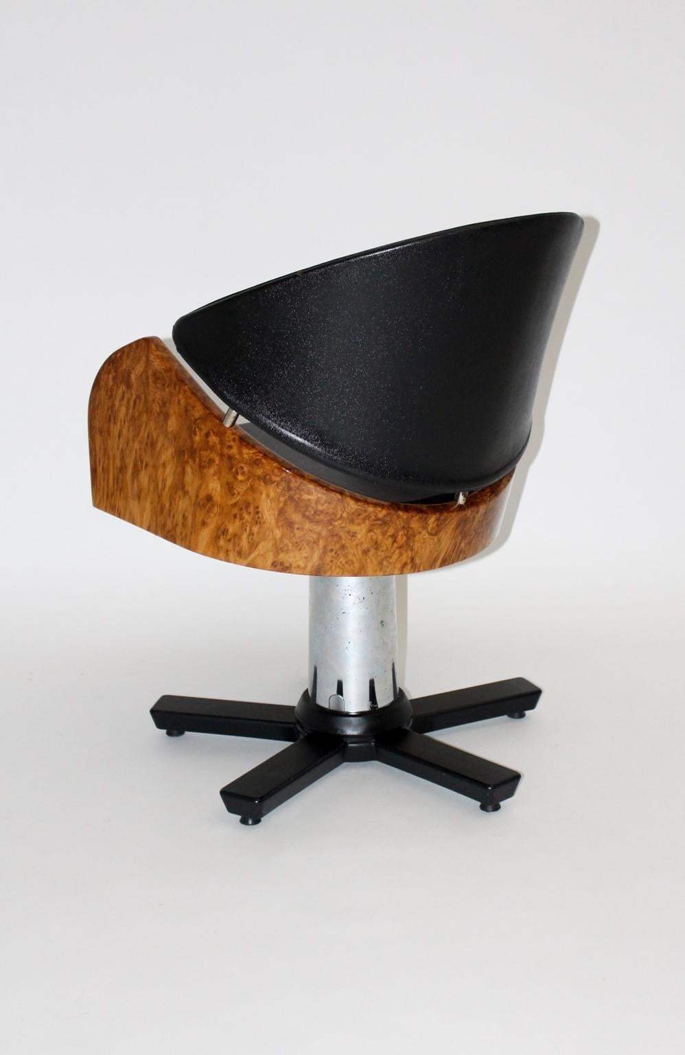 Modernistischer schwarzer und brauner drehbarer Sessel im Memphis-Stil Matteo Grassi, Italien (Moderne) im Angebot