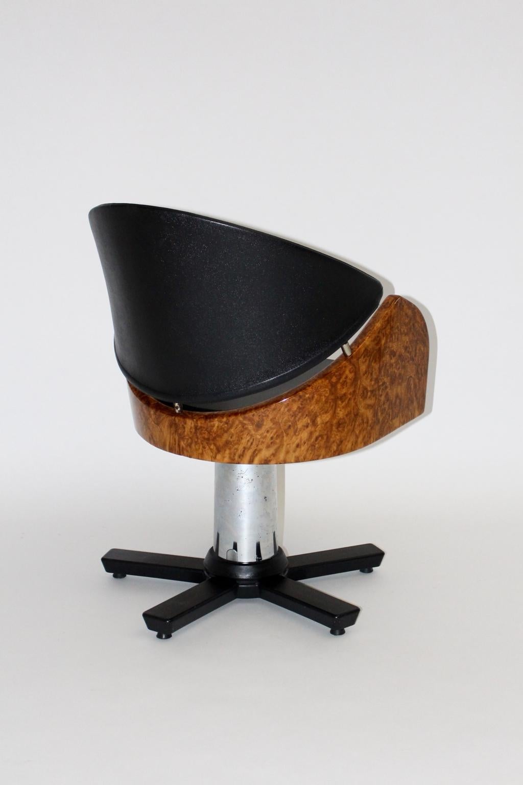 Modernistischer schwarzer und brauner drehbarer Sessel im Memphis-Stil Matteo Grassi, Italien (Metall) im Angebot