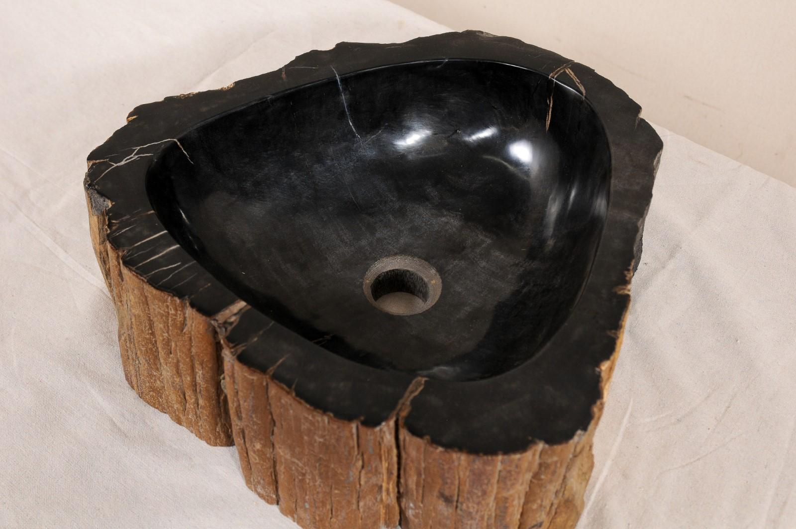 Black and Brown Polished Petrified Wood Sink In Good Condition In Atlanta, GA