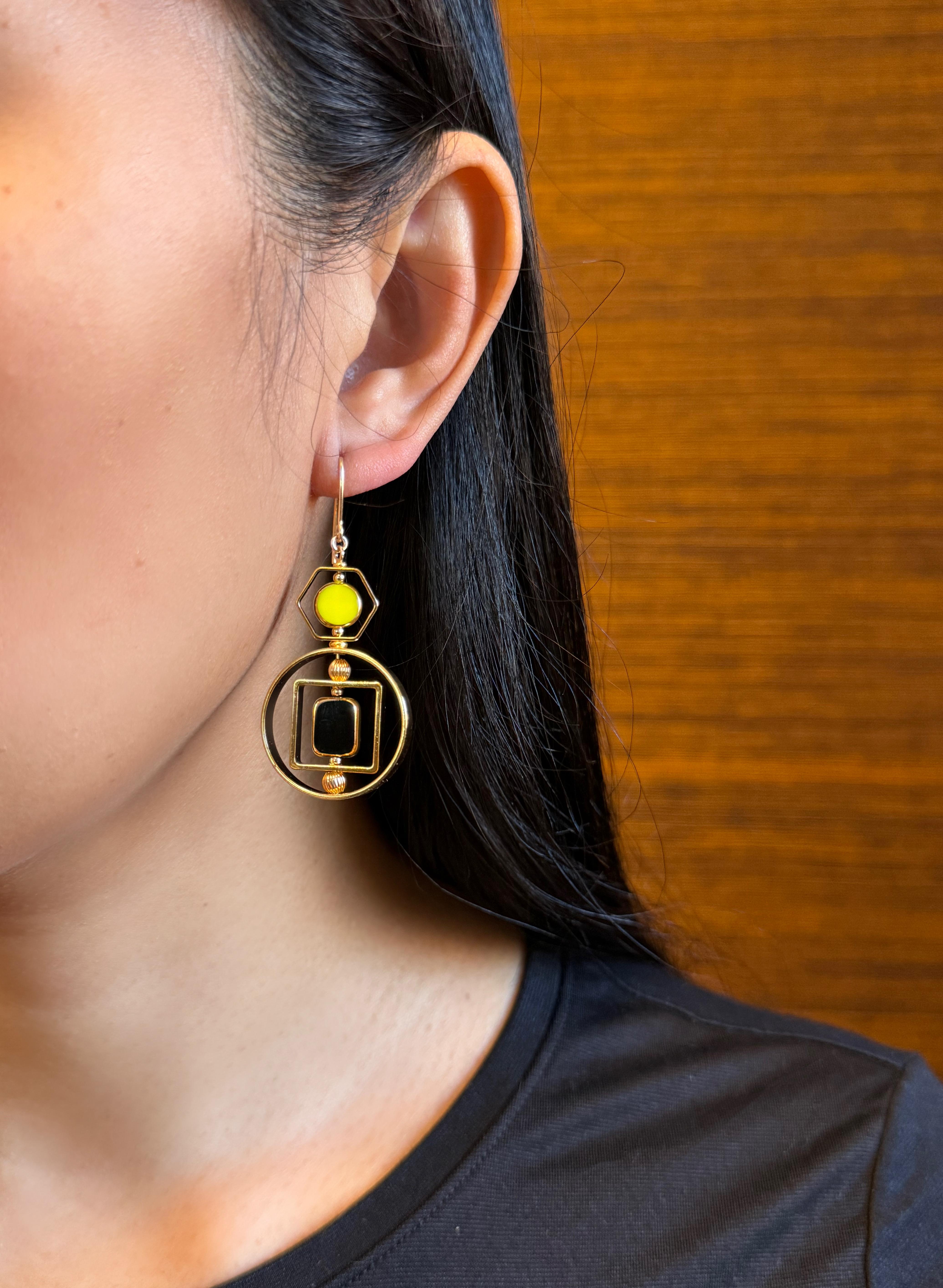 Women's Black And Chartreuse Vintage German Glass Beads, Art Deco 2420E Earrings