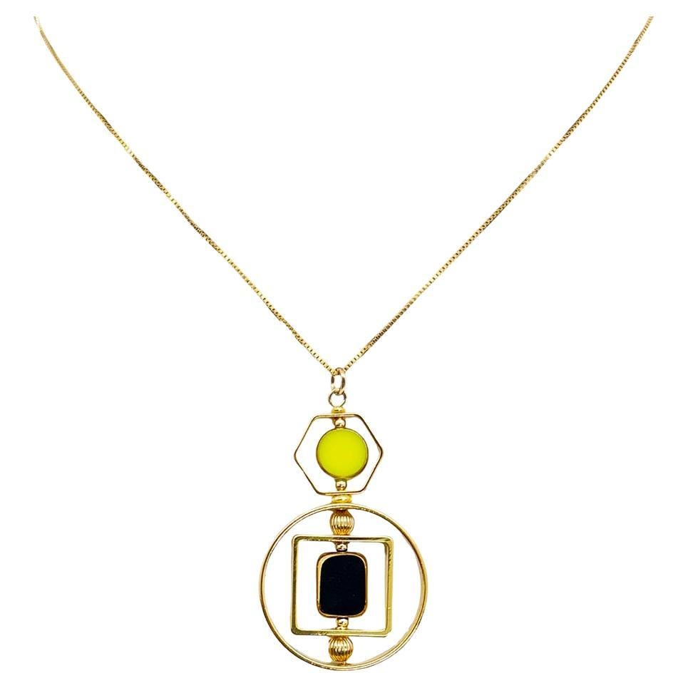 Black And Chartreuse Vintage German Glass Beads Art Deco 2420N Necklace For Sale