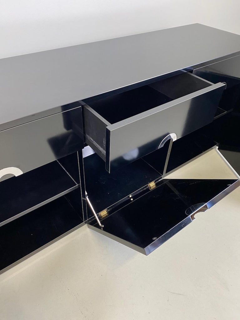 Black and Chrome Sideboard by Willy Rizzo for Mario Sabot, Italy, 1972 For Sale 3