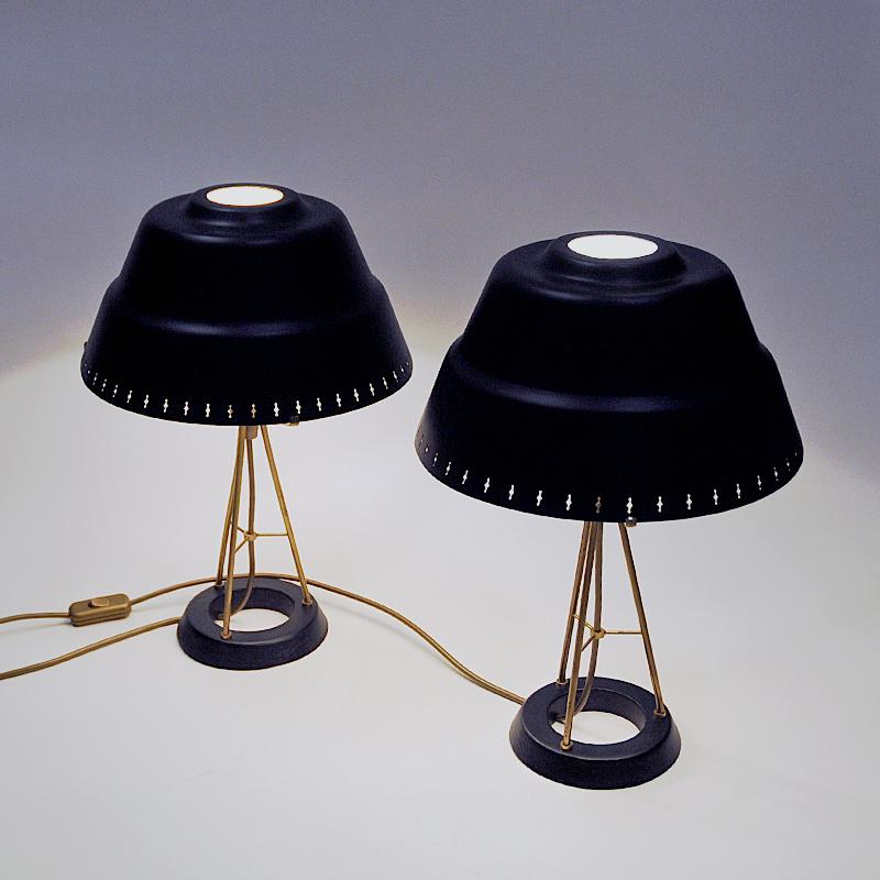 Lacquered Black and classic pair of metal table lamps by Uppsala Armaturfabriks 1950s For Sale