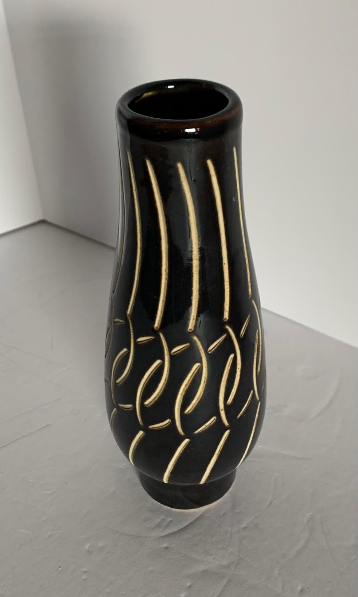 black and cream vase