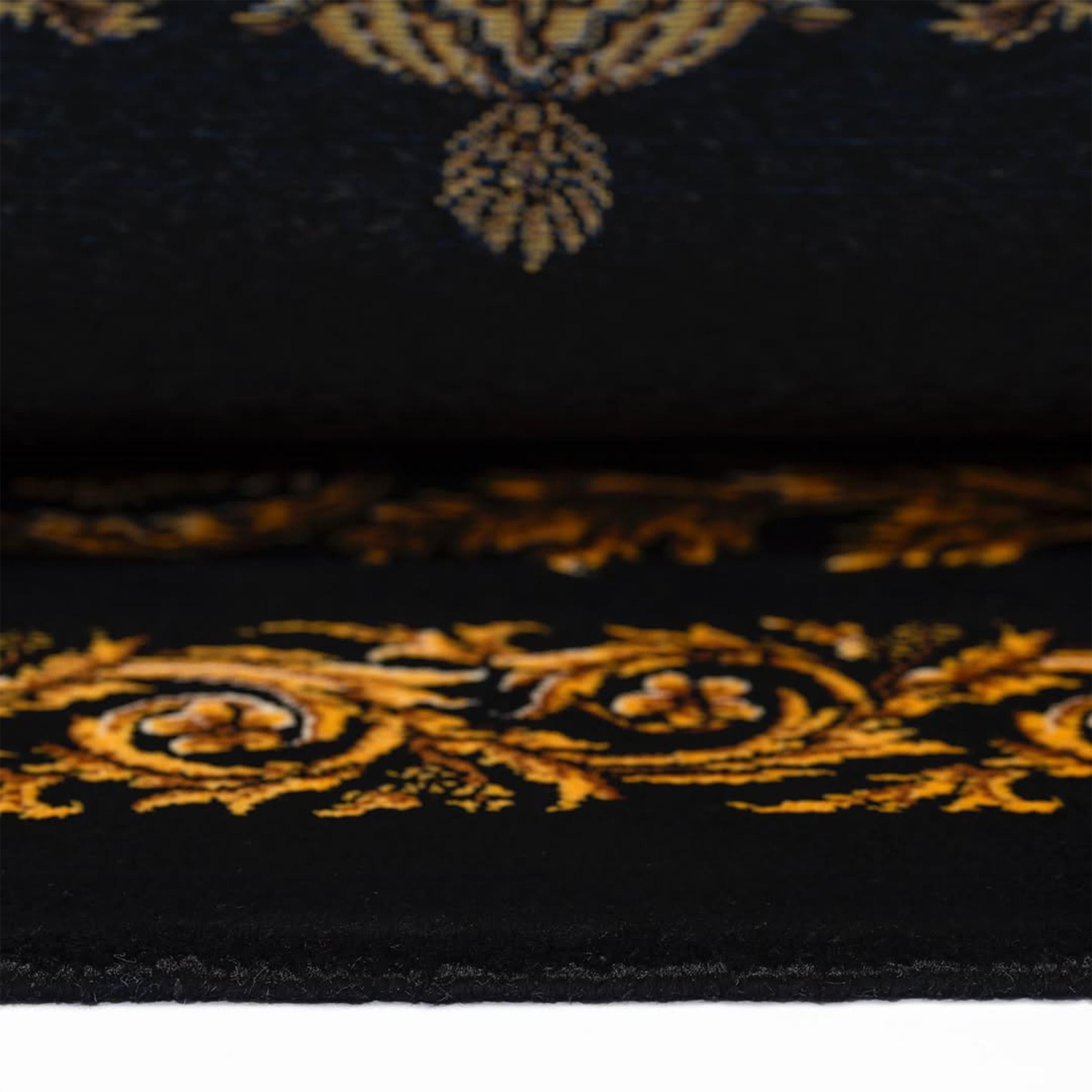 Tappeto di seta barocco nero e oro in stile persiano, 150x225 cm In condizioni Nuovo in vendita a Pudsey, GB