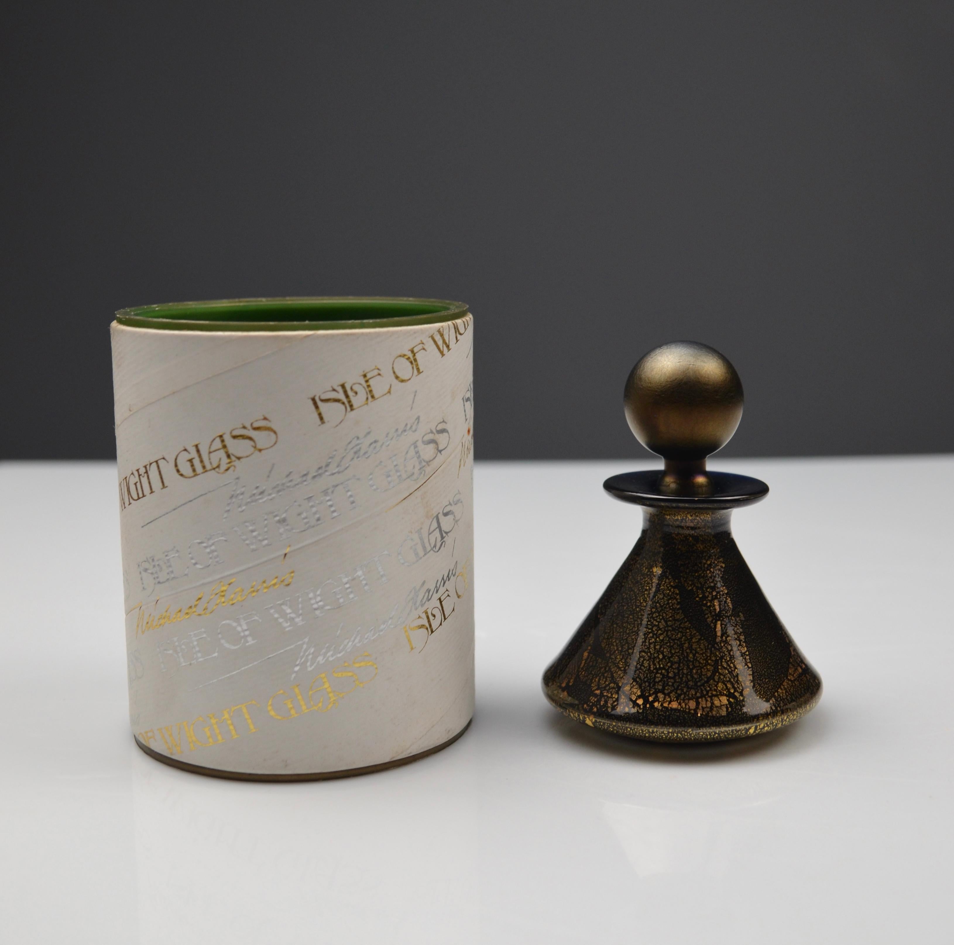 Inglese Bottiglia per profumo in vetro soffiato nero e oro di Isle of Wight Studio, Inghilterra in vendita