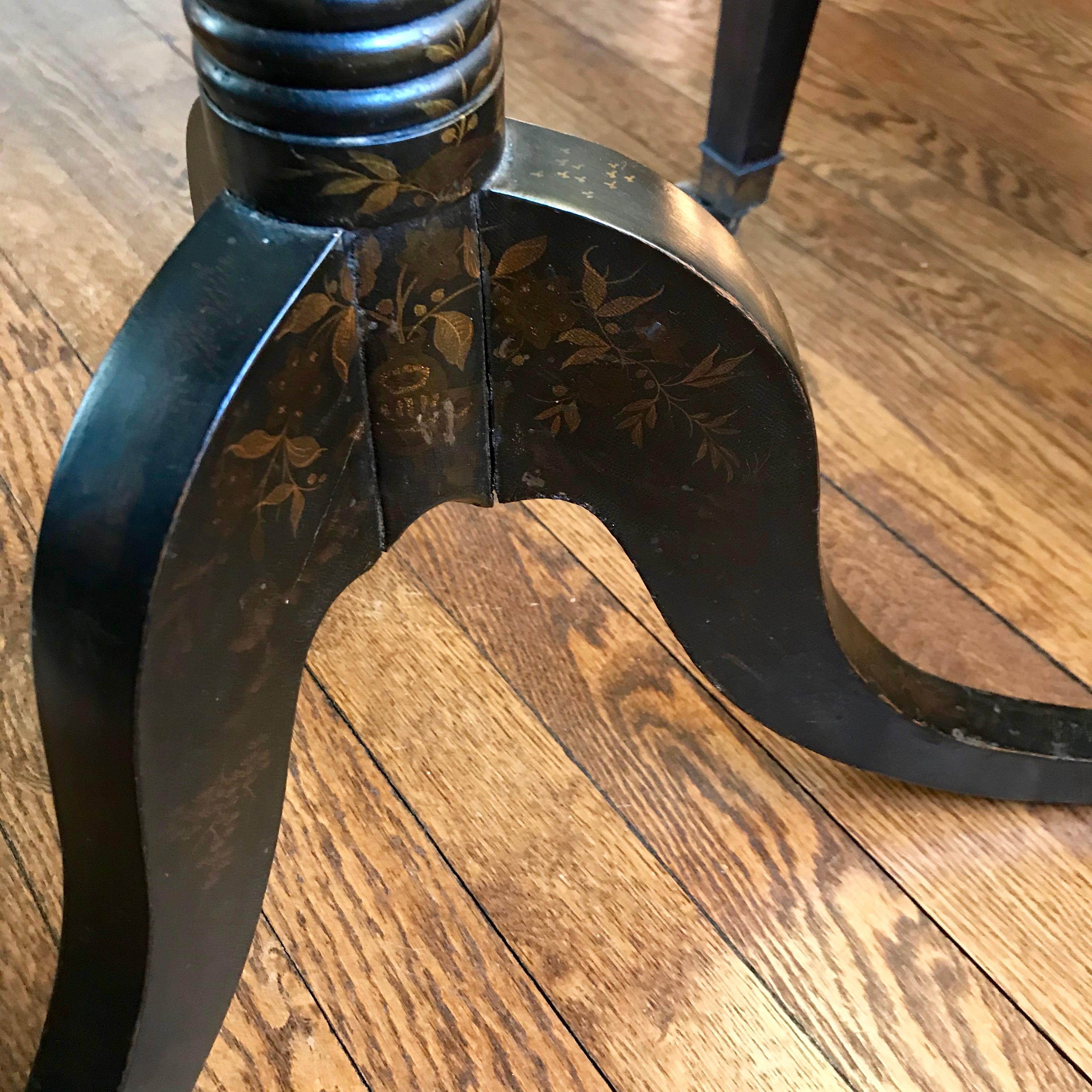 Black and Gilt Chinoiserie Japanned Side Table 4