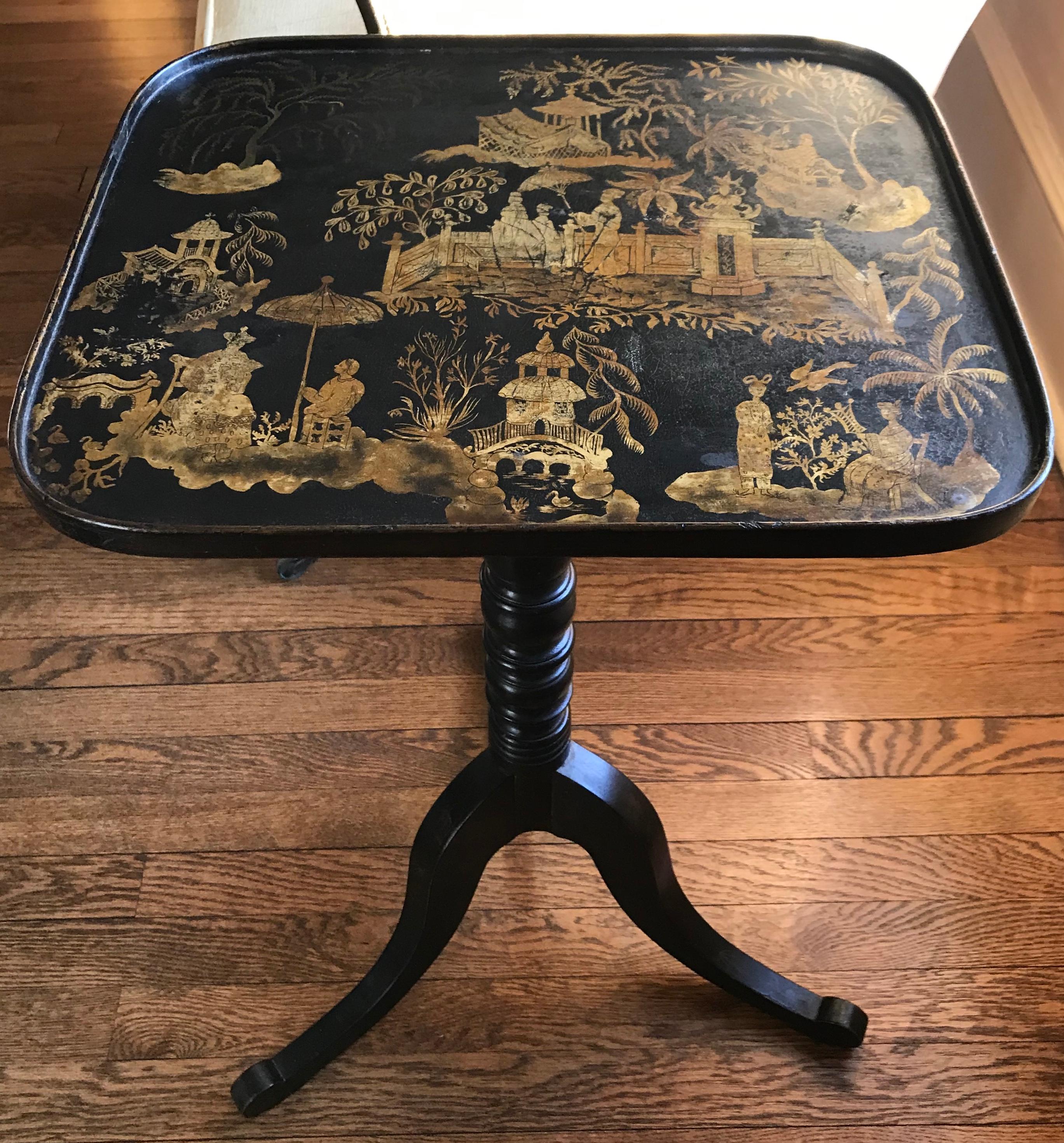 19th Century Black and Gilt Chinoiserie Japanned Side Table