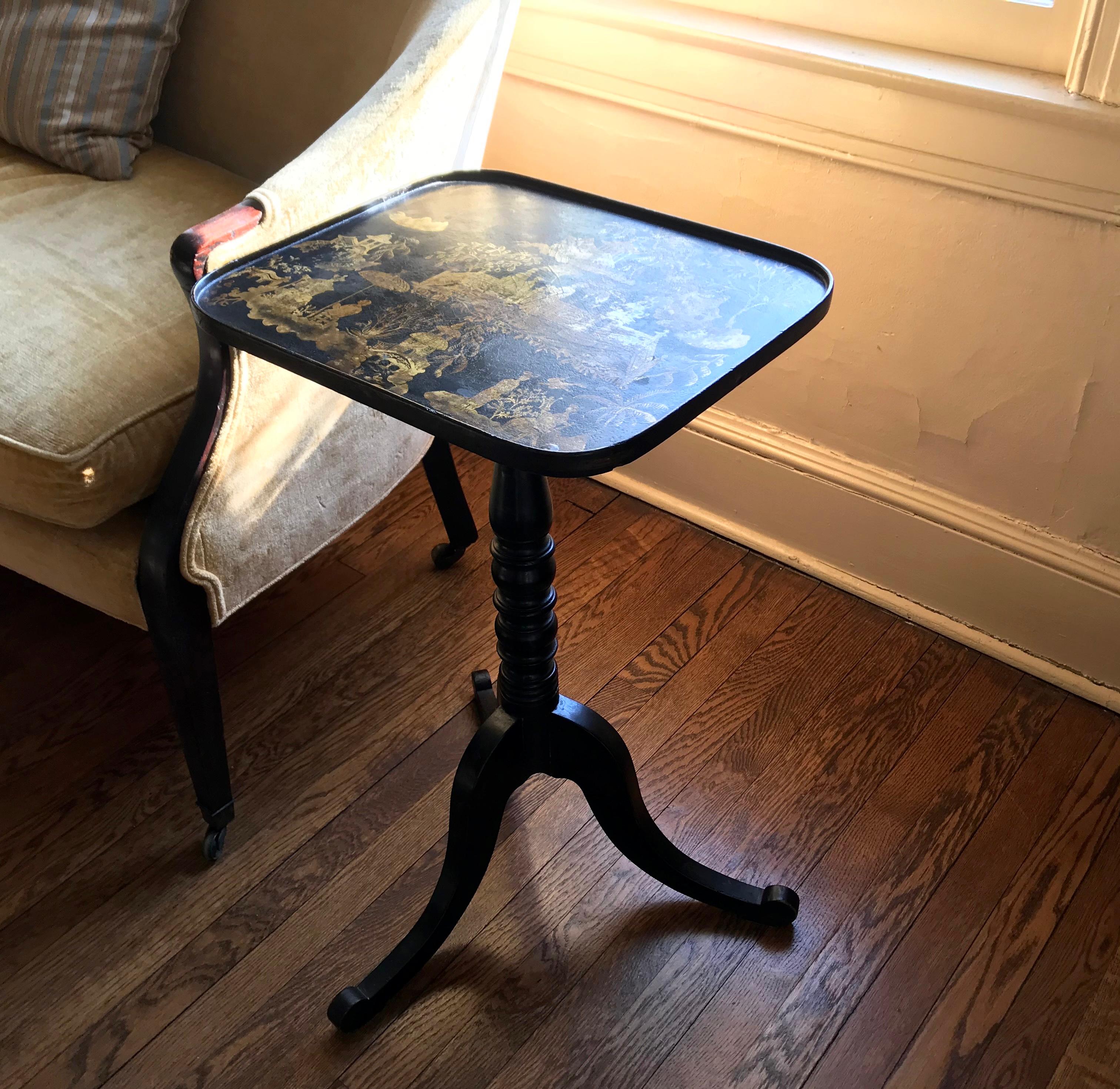 Black and Gilt Chinoiserie Japanned Side Table 1