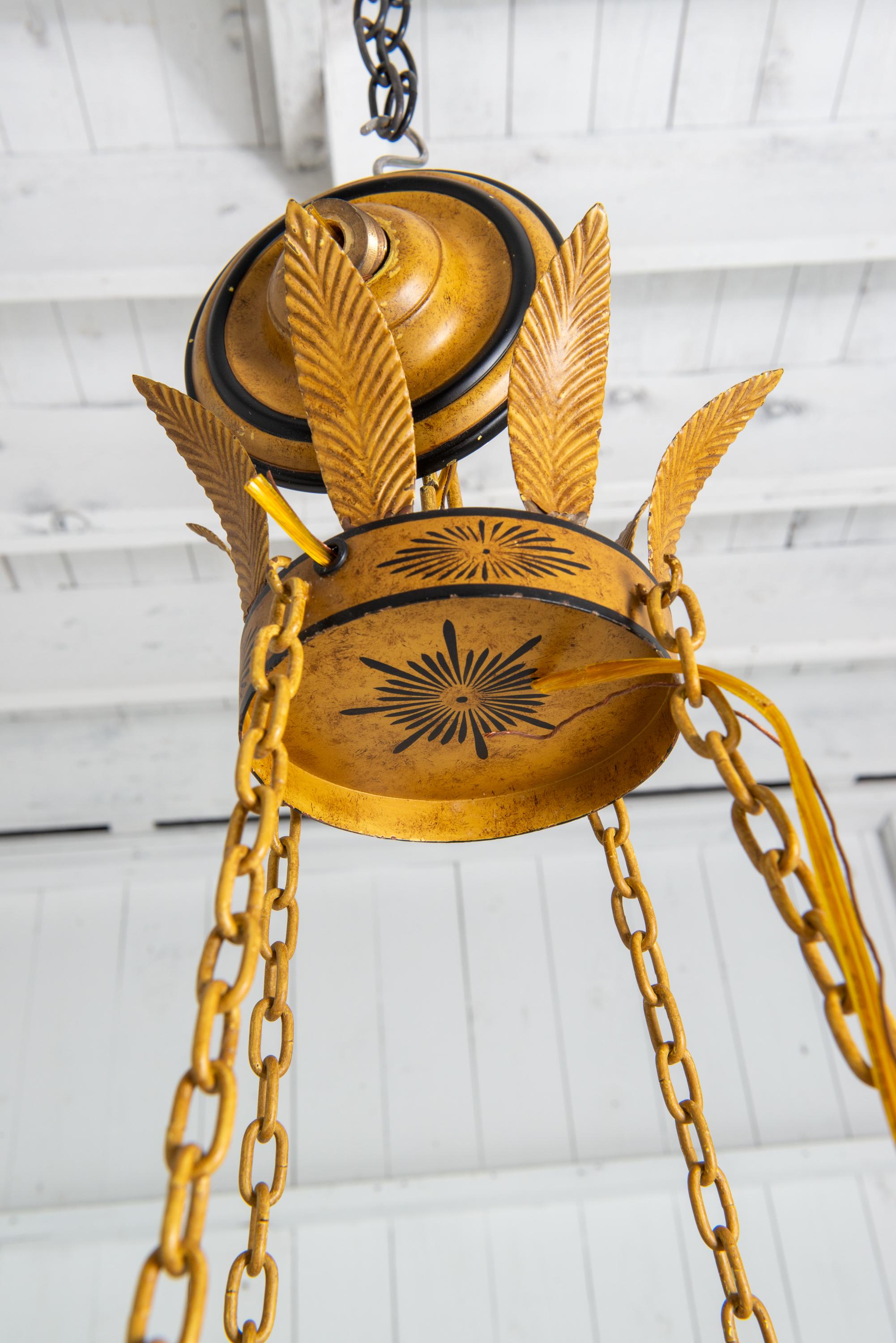 Lampadario Tole Directoire nero e oro in vendita 6