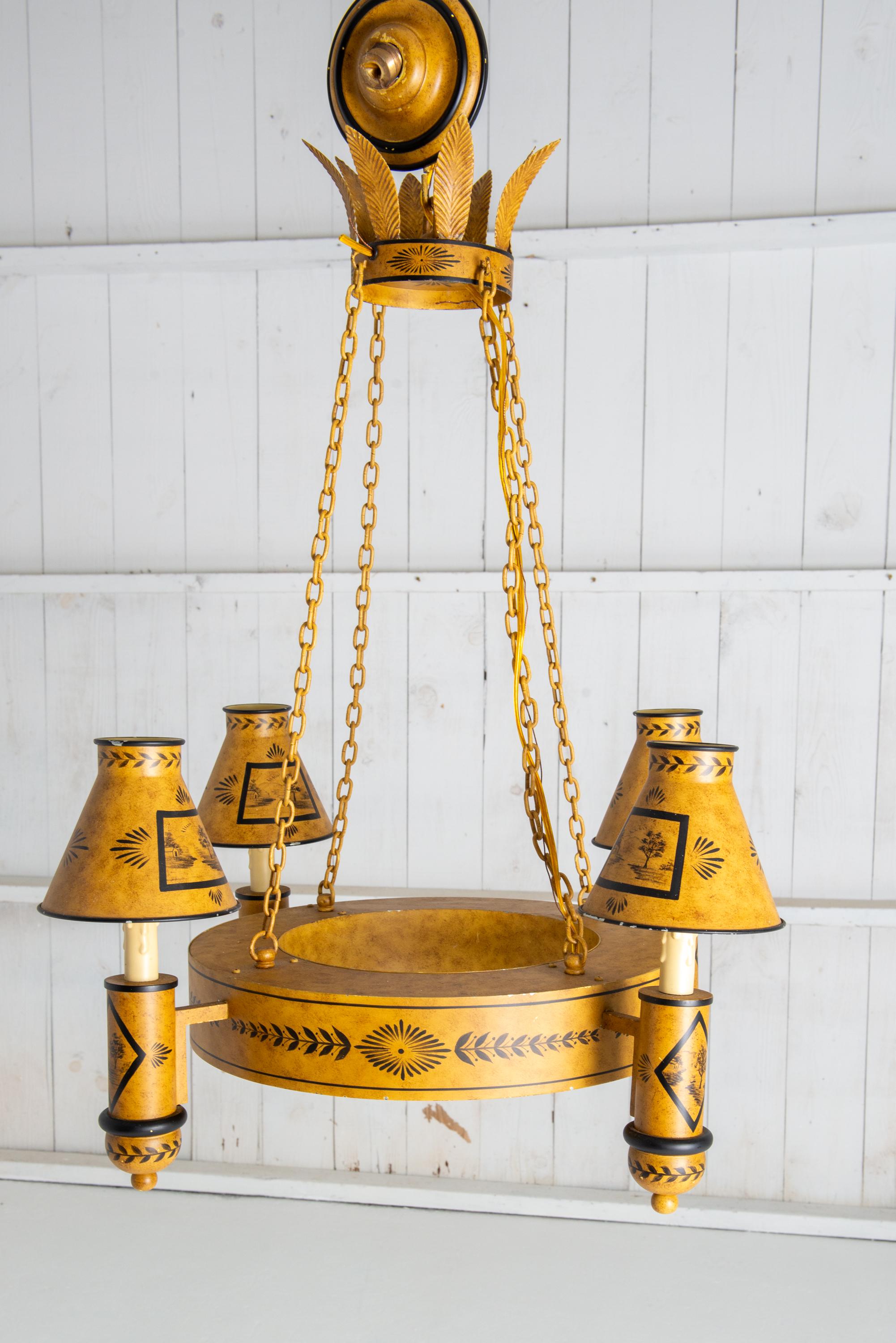 Metallo Lampadario Tole Directoire nero e oro in vendita