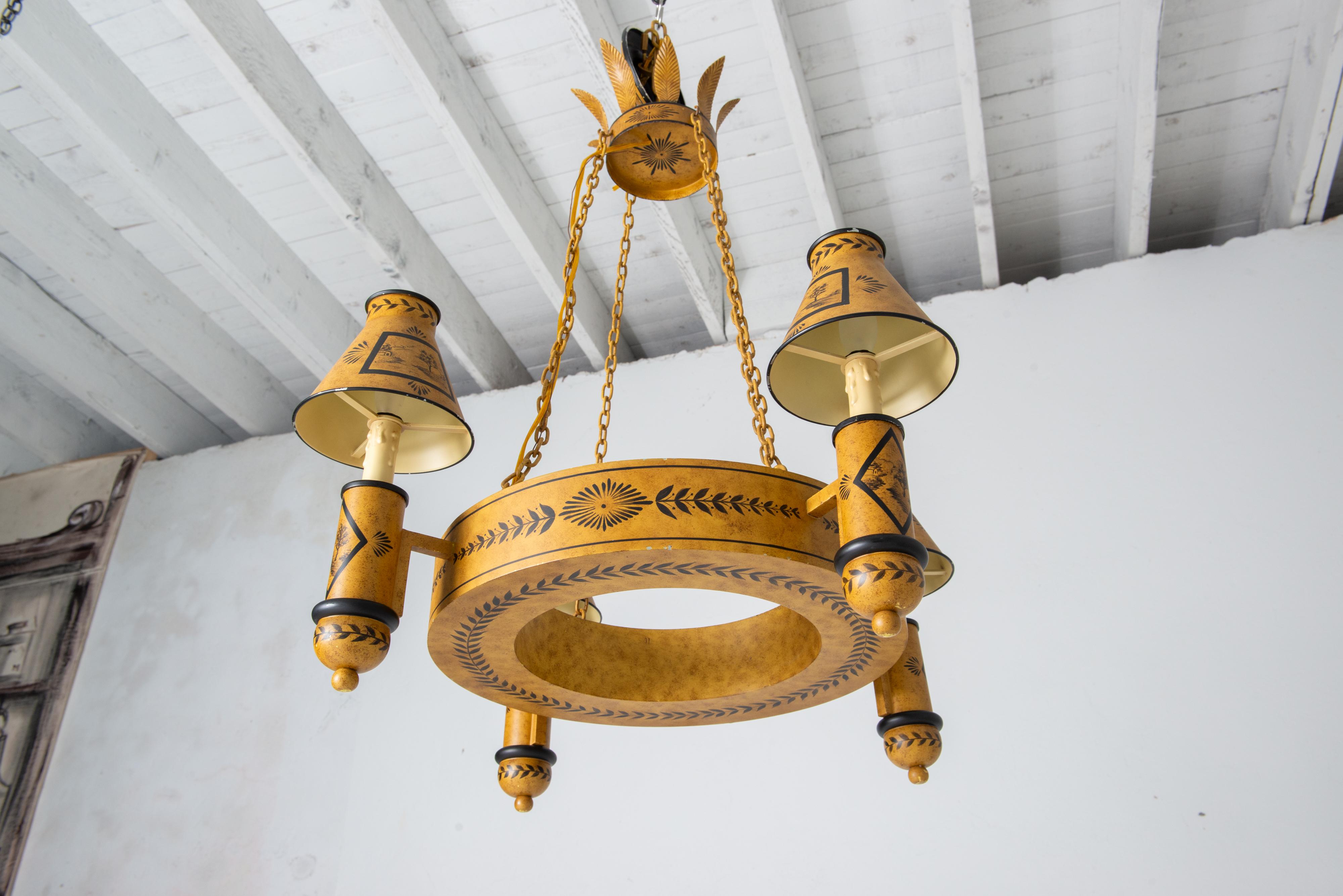 Lampadario Tole Directoire nero e oro in vendita 2