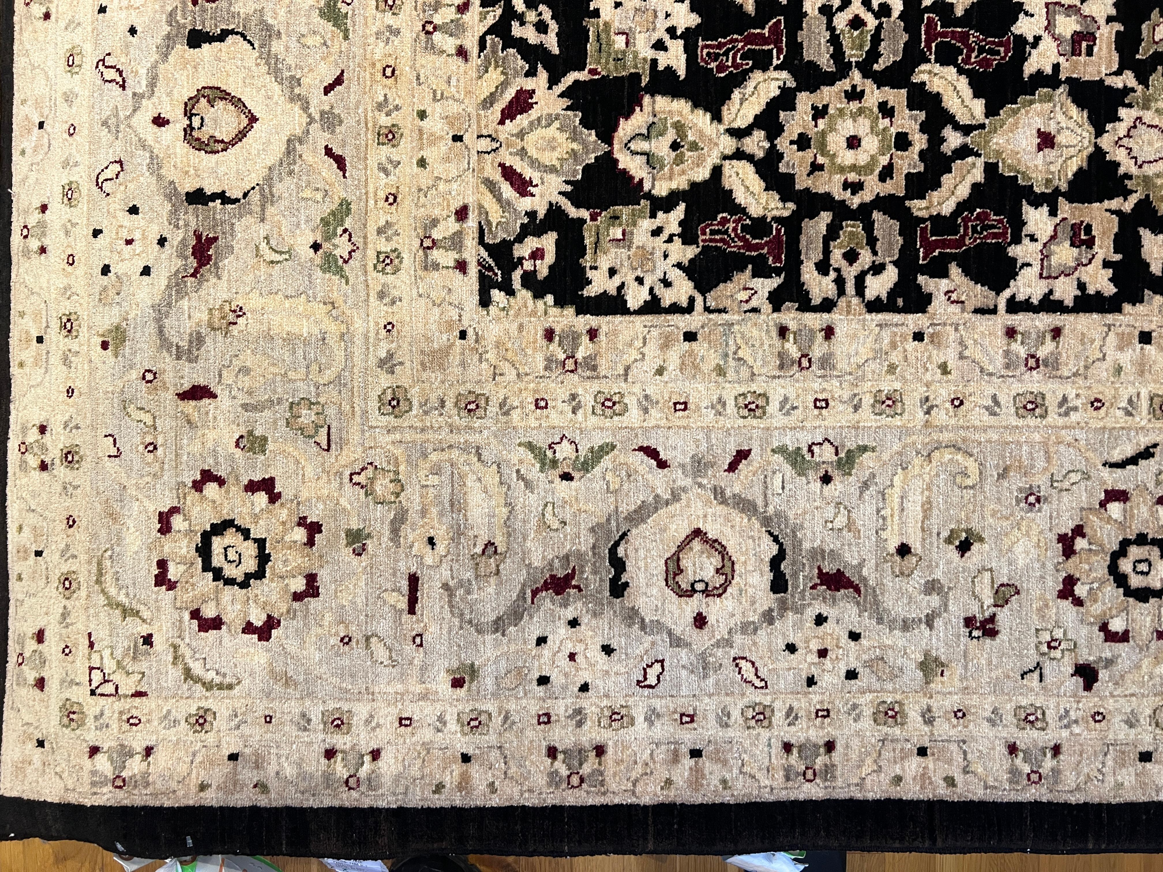Black and Gold Intricate Floral Design Rug in 9'x12' For Sale 4