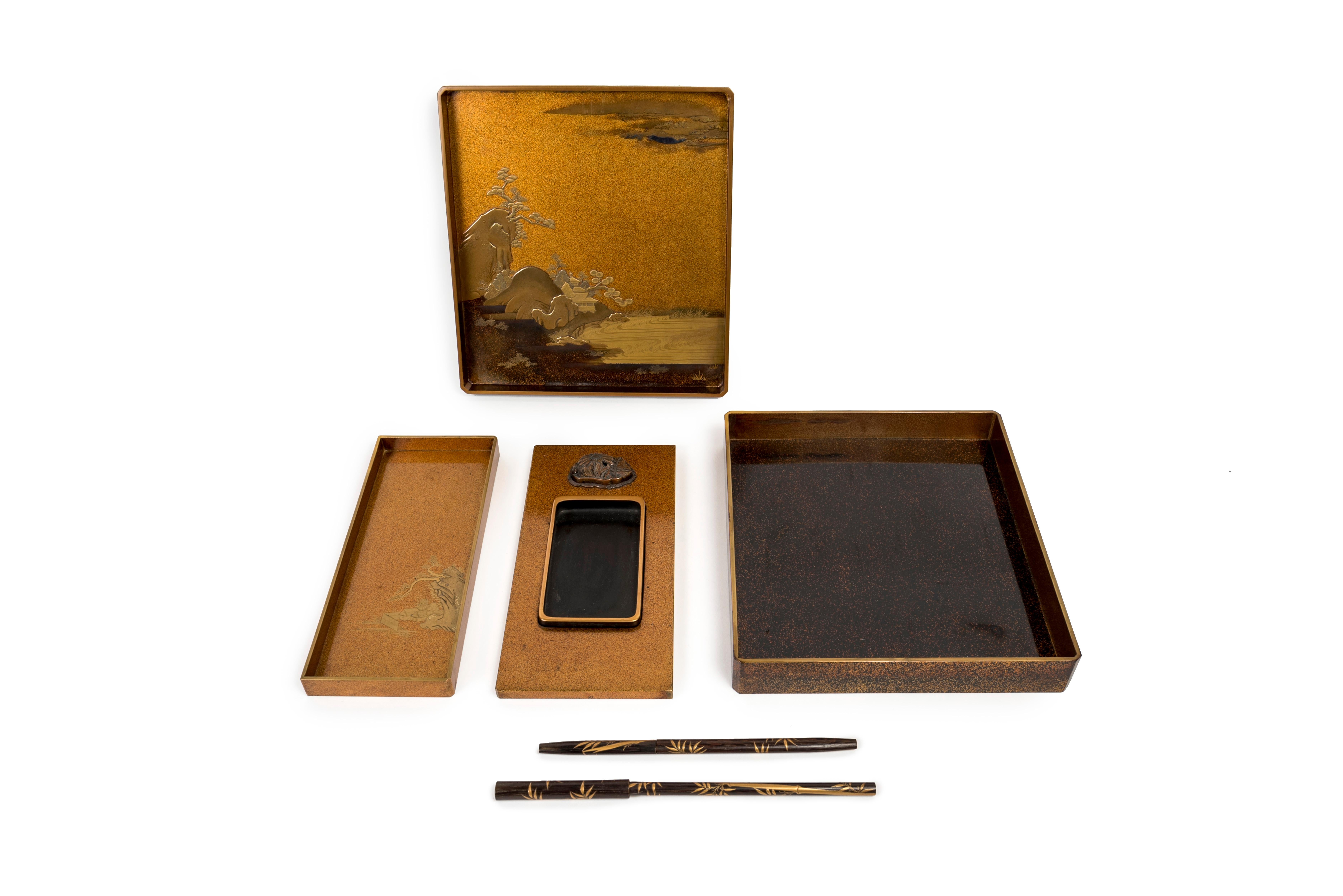 Black and Gold Lacquer Suzuribako 'Writing Set' For Sale 2