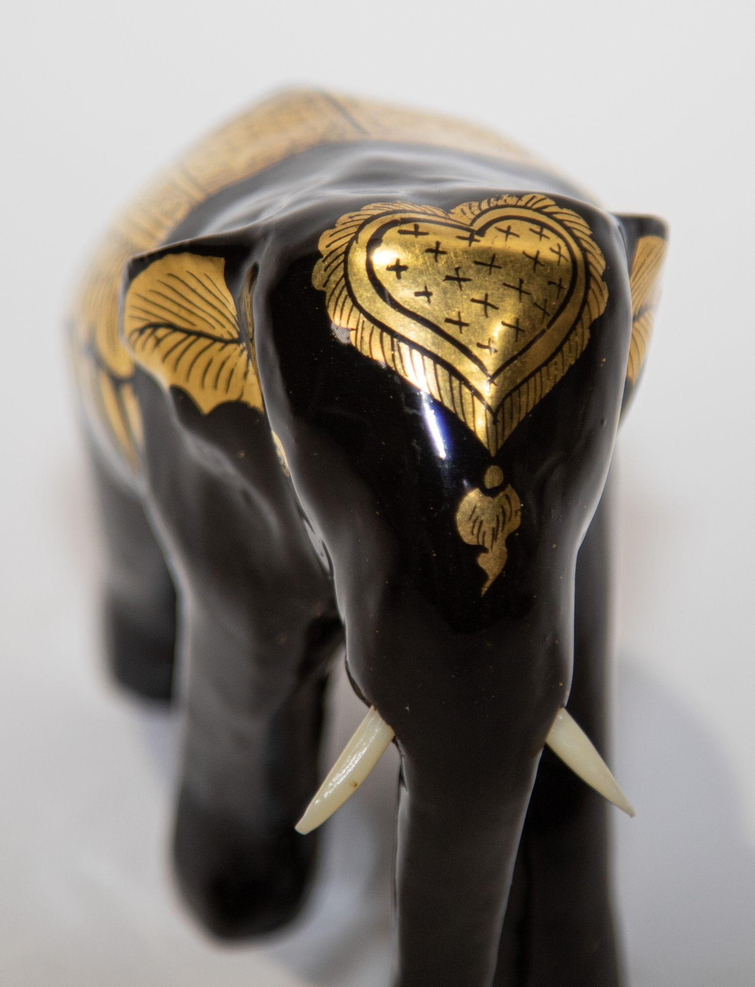 Black and Gold Lacquered Thai Elephant Sculpture In Good Condition For Sale In North Hollywood, CA