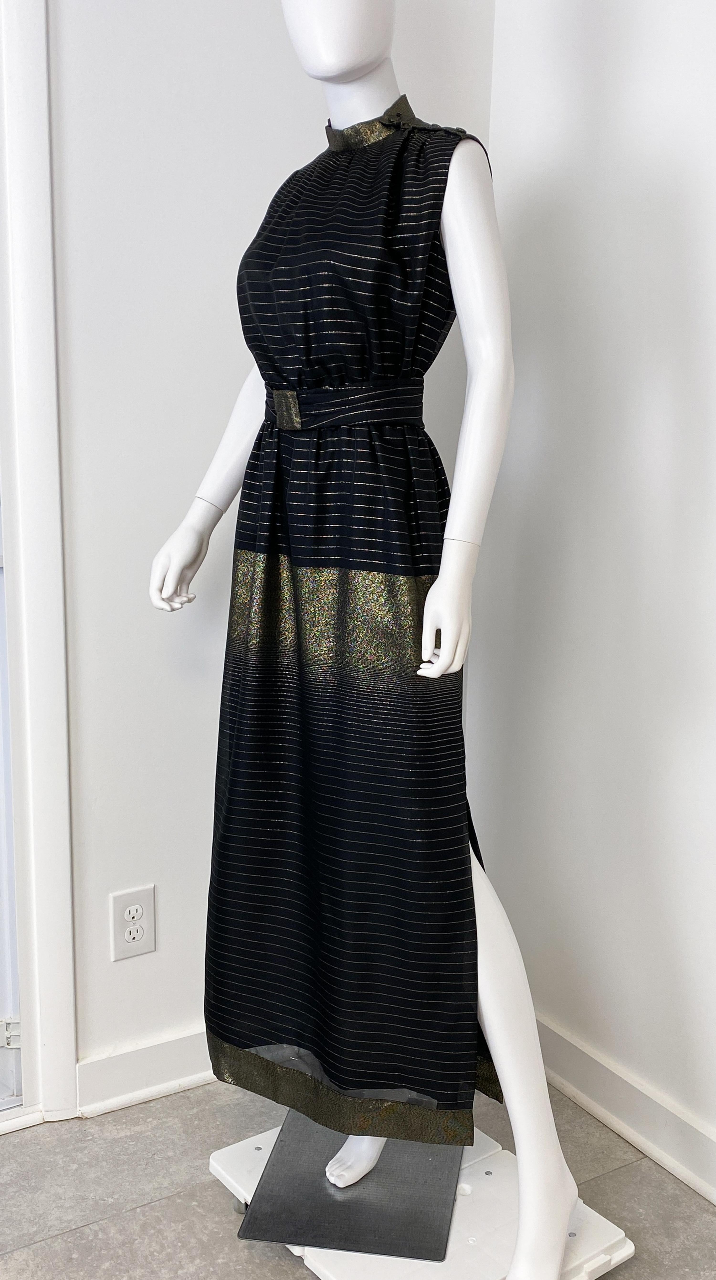 Black and Gold Lame Sleeveless Max Evening Dress Size 10 In Excellent Condition For Sale In Atlanta, GA