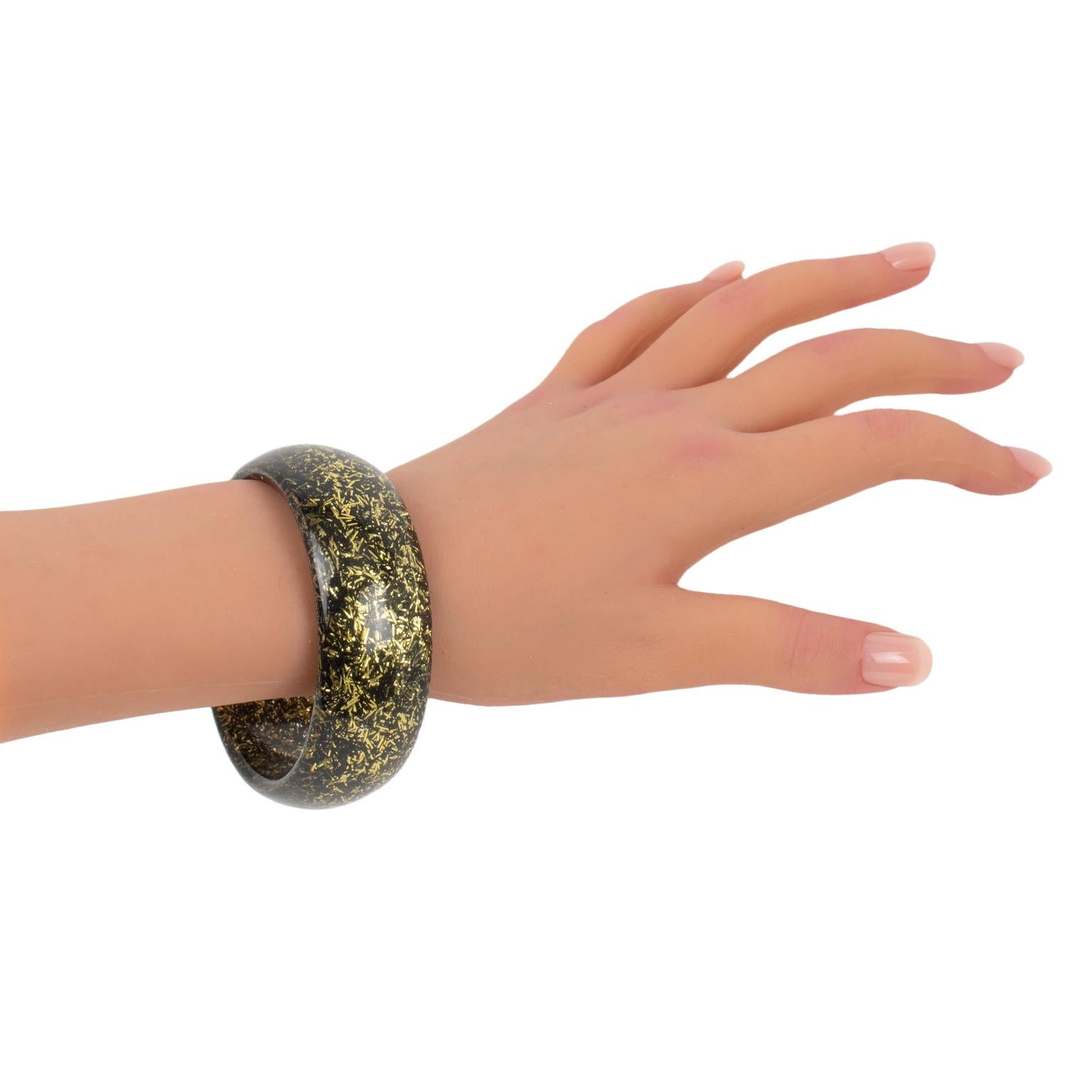 Black and Gold Resin Lucite Bracelet Bangle For Sale 2