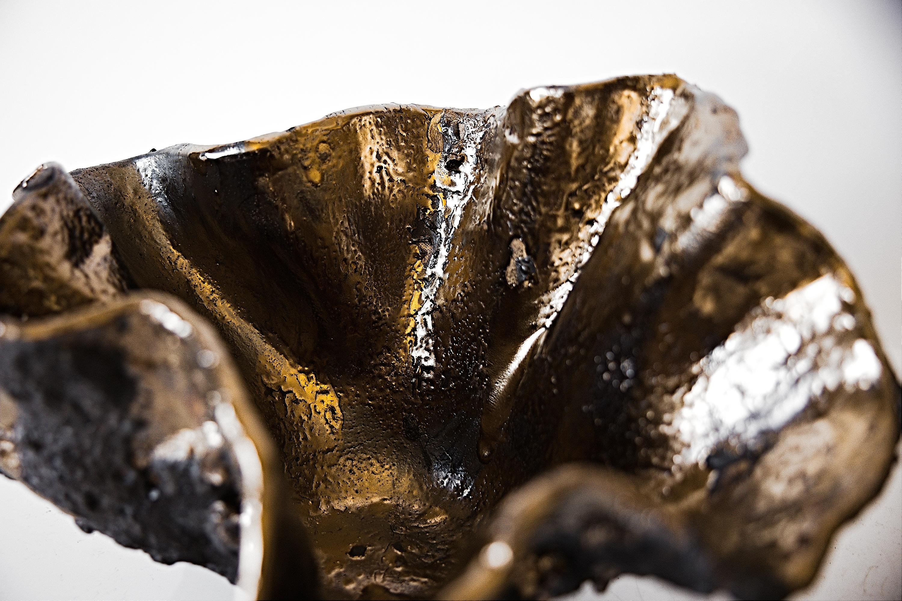 Américain Noir  Bol en céramique sculptée et dorée style libre Texture - 13