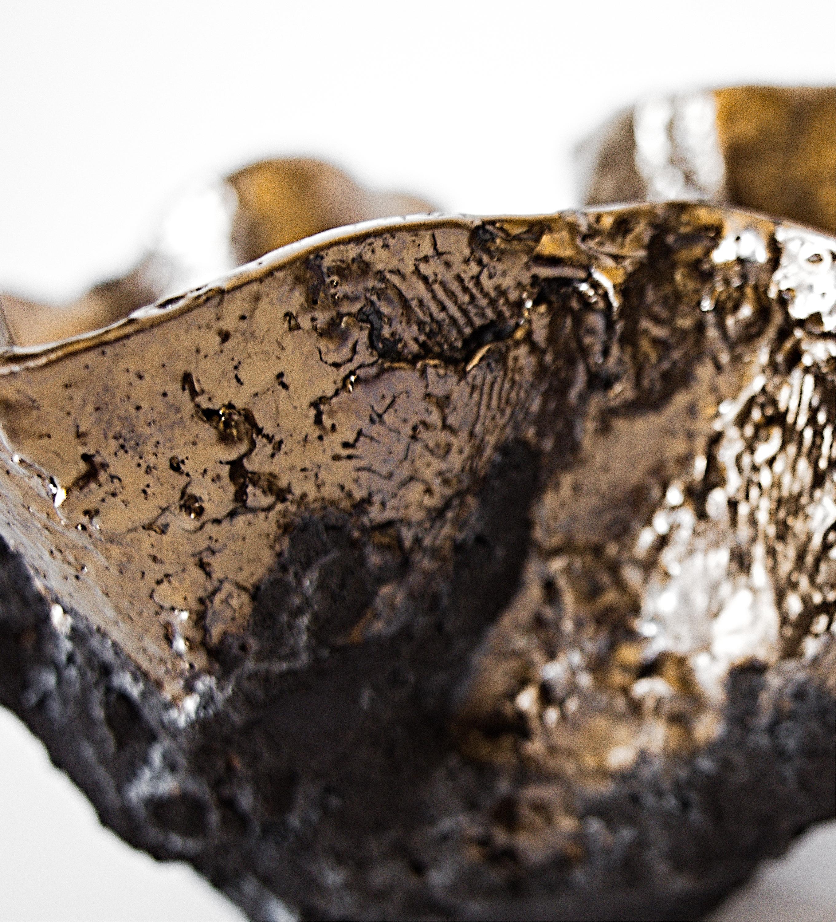 Noir  Bol en céramique sculptée et dorée style libre Texture - 13