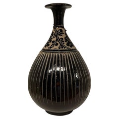 Black and Gold Striped Vase, China, Contemporary