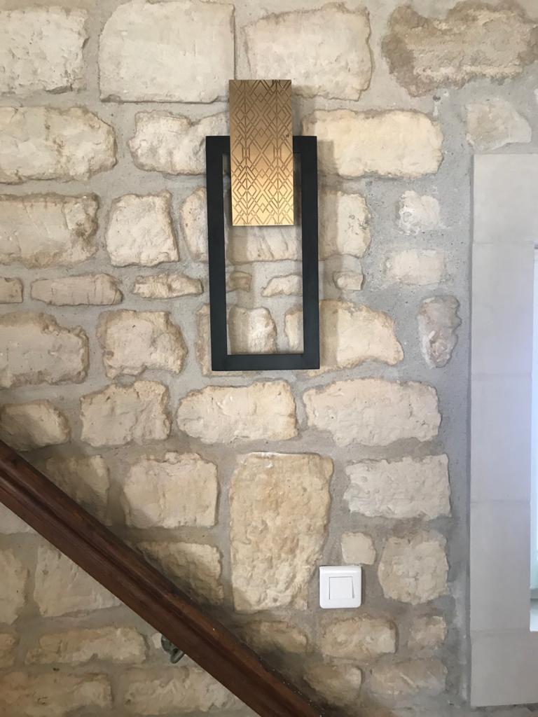 Aplique de pared negro y dorado - Frank 3, H 52 cm Moderno en venta