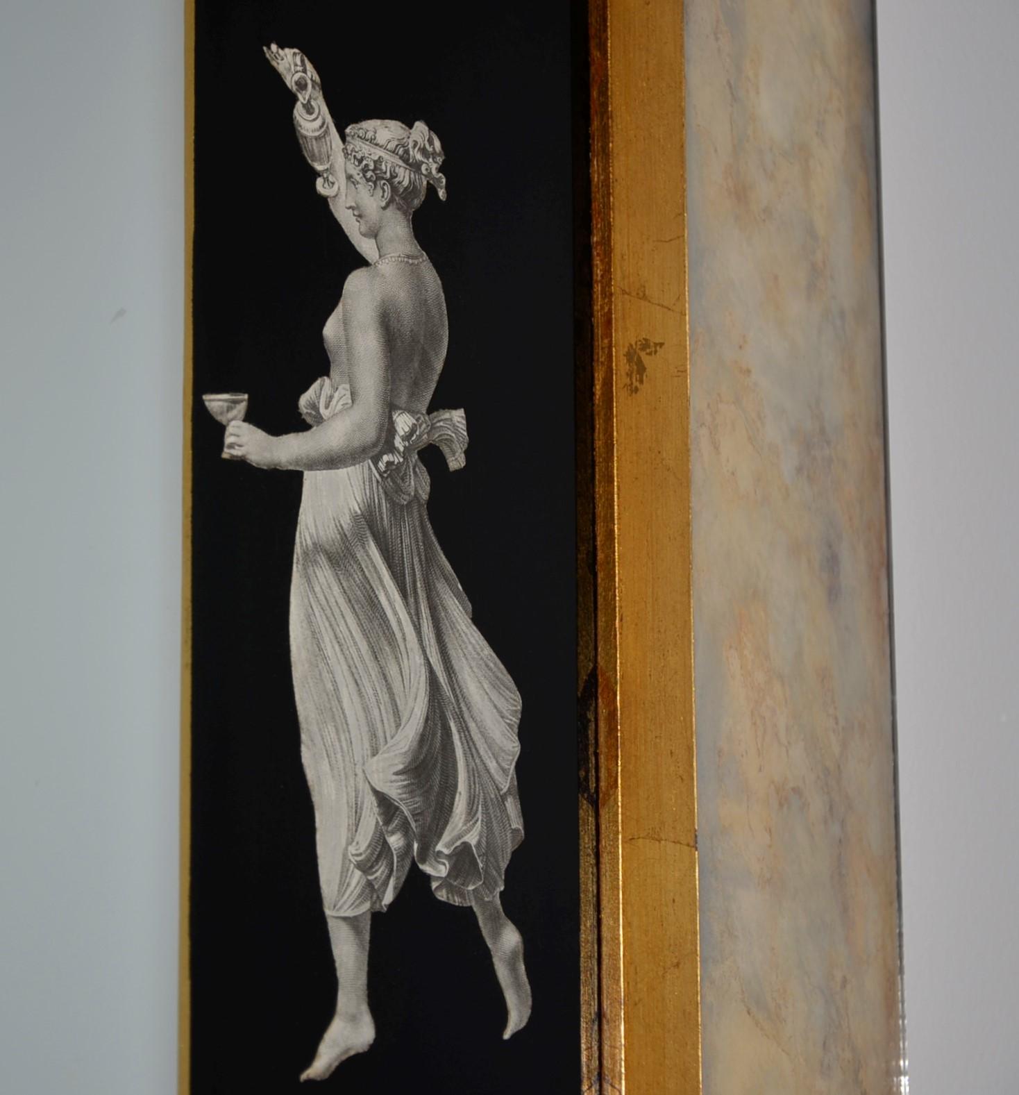 Mid-Century Modern Black and Gold with White Grecian Figures Neoclassical Verre Églomisé Mirror For Sale