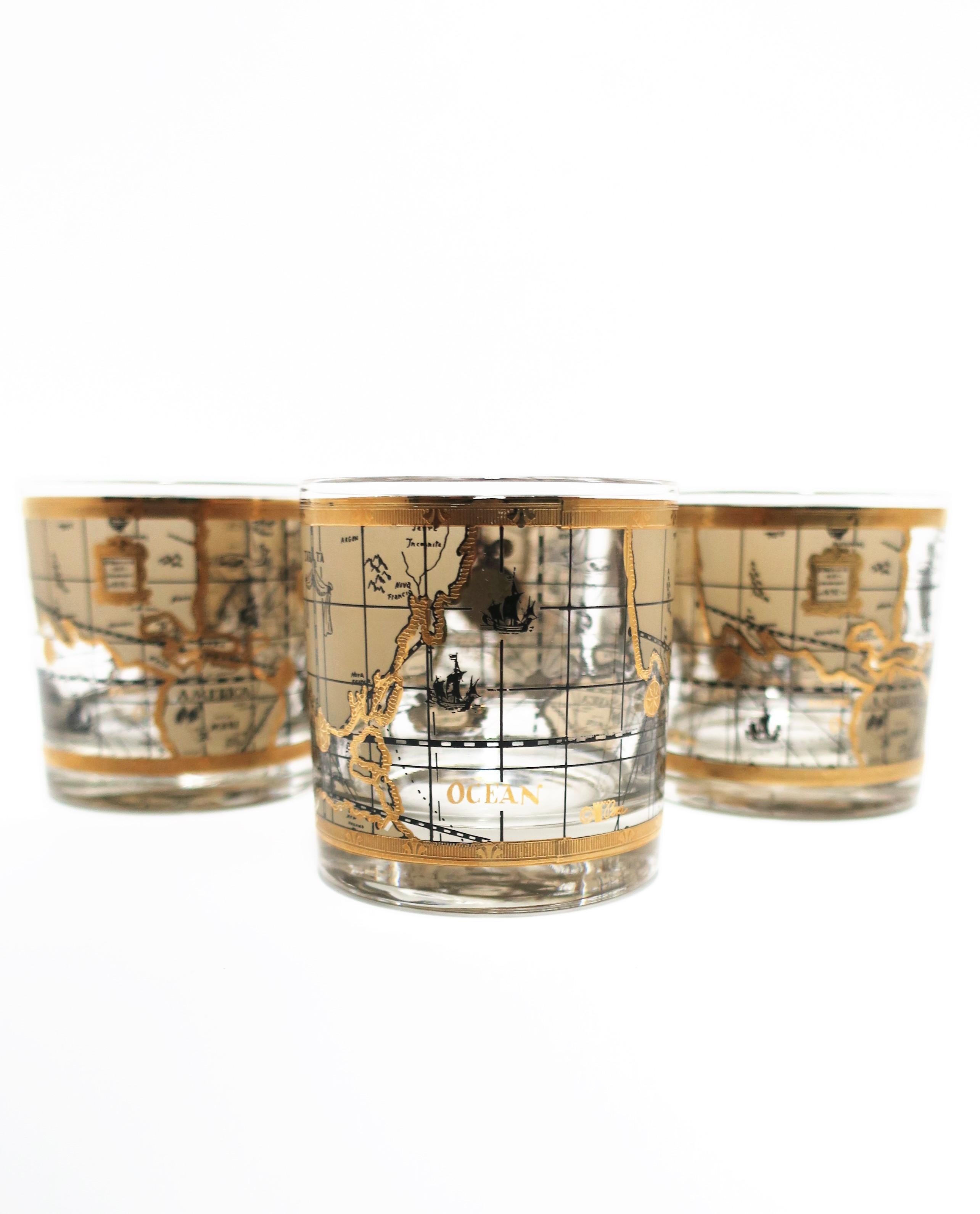 World Globe Rocks' Cocktail Glasses in Black and Gold, circa 1960s, Set of 6 4