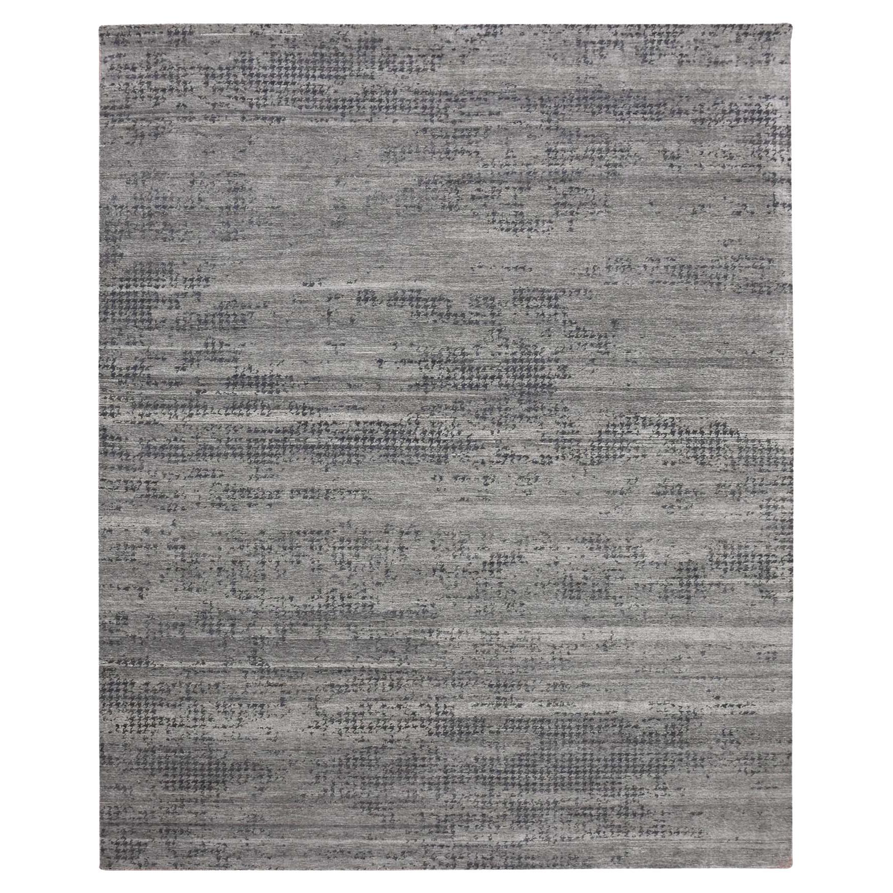 Tappeto orientale annodato a mano in pura seta dal design moderno, nero e grigio.
