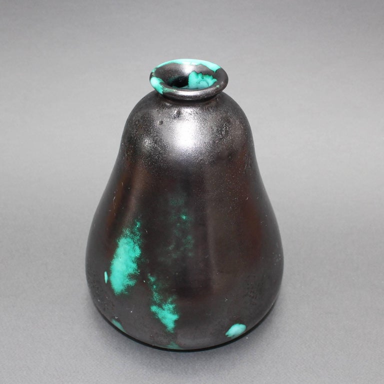 French Black and Green Ceramic Vase by Primavera, circa 1930s For Sale