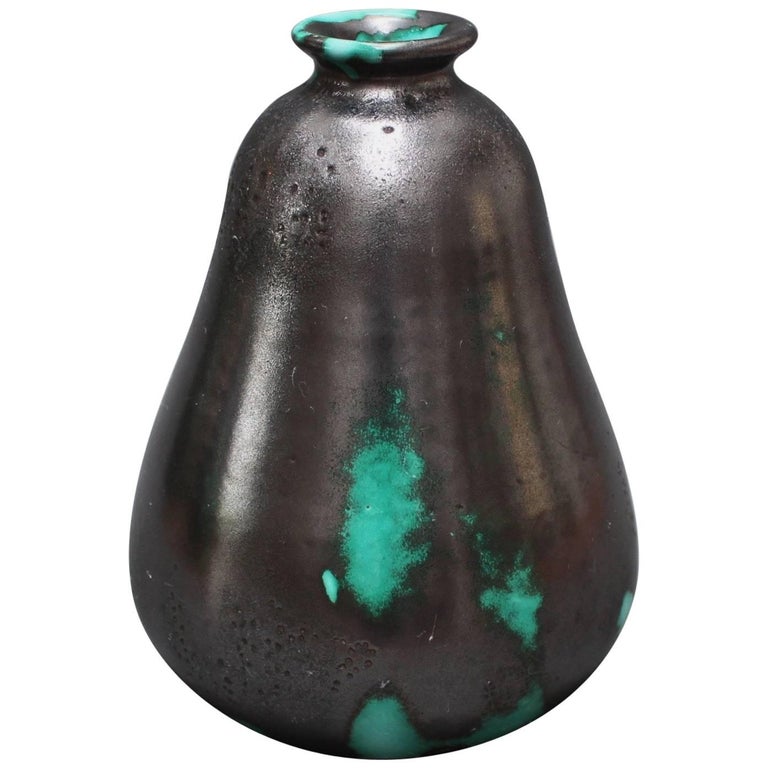 Black and Green Ceramic Vase by Primavera, circa 1930s For Sale